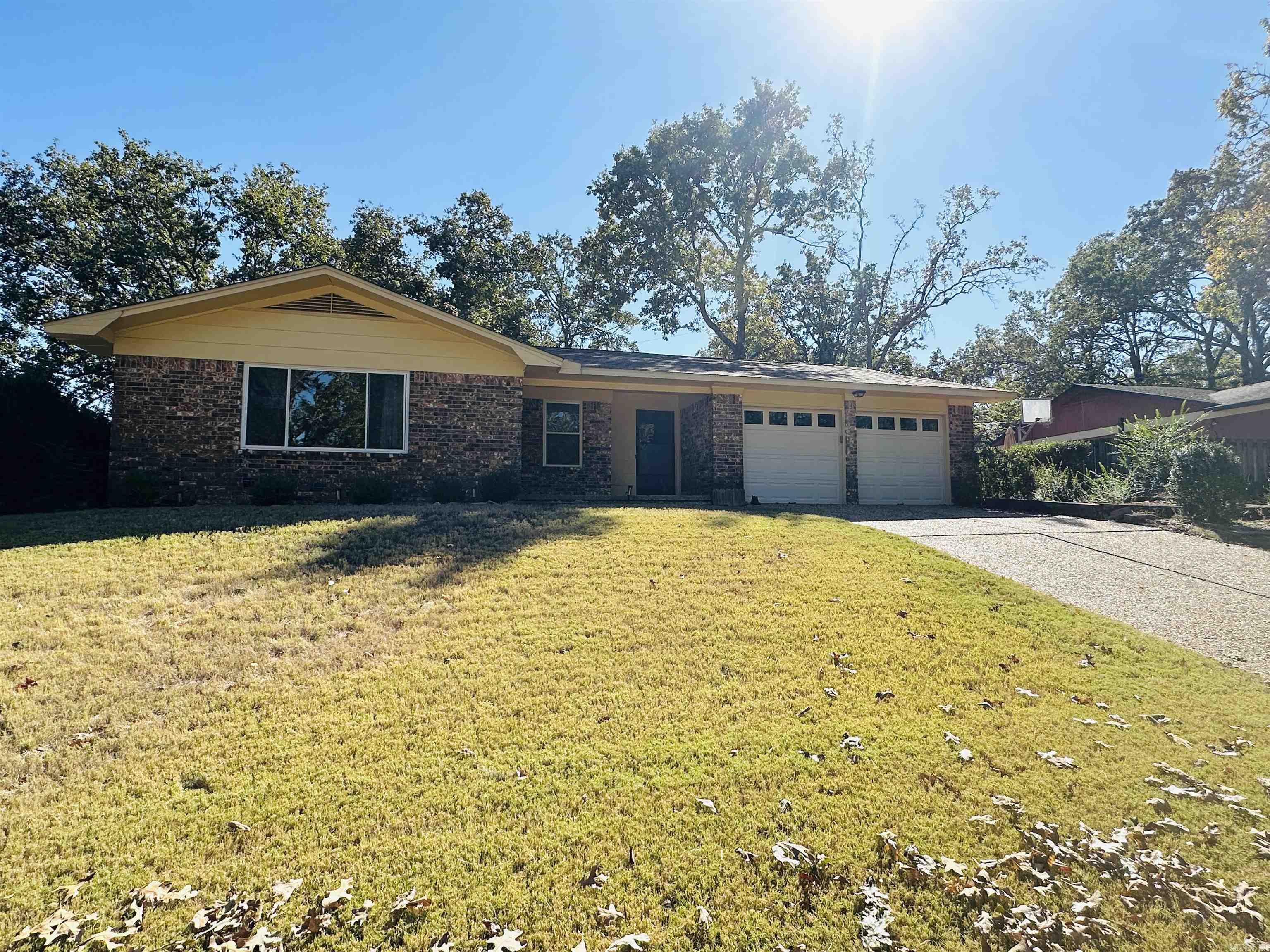 INDIAN HILLS - Residential