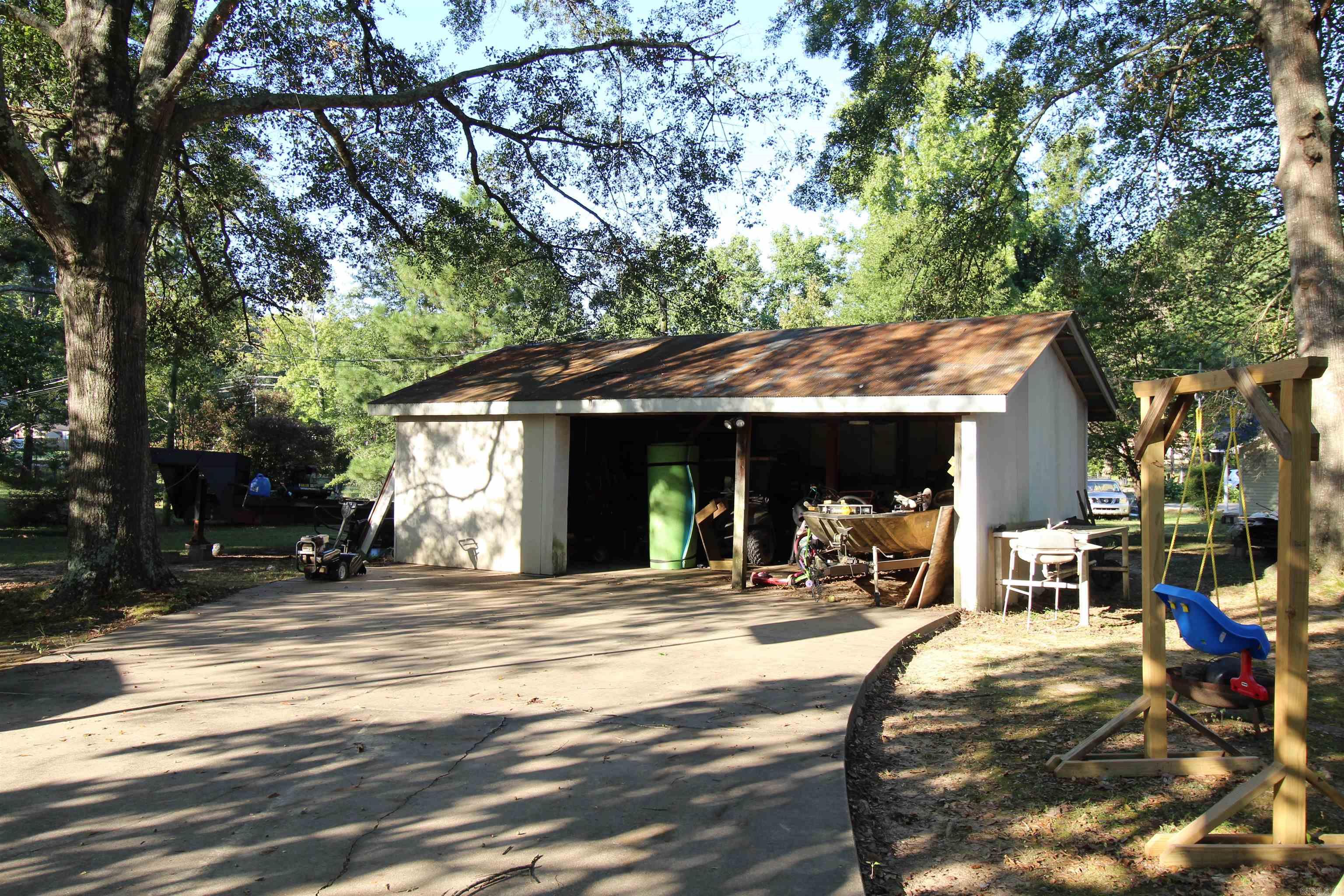 PINE FOREST - Residential