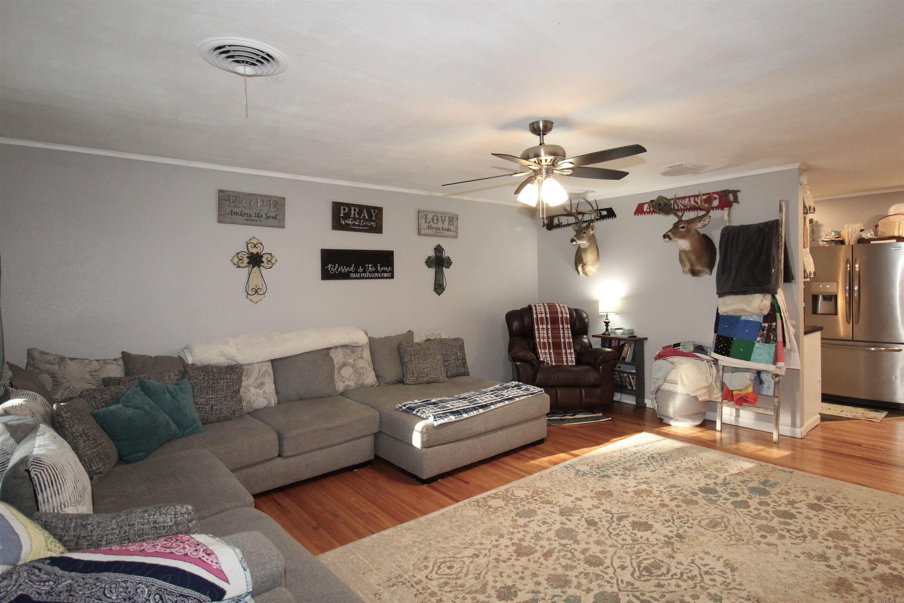 PINE FOREST - Residential