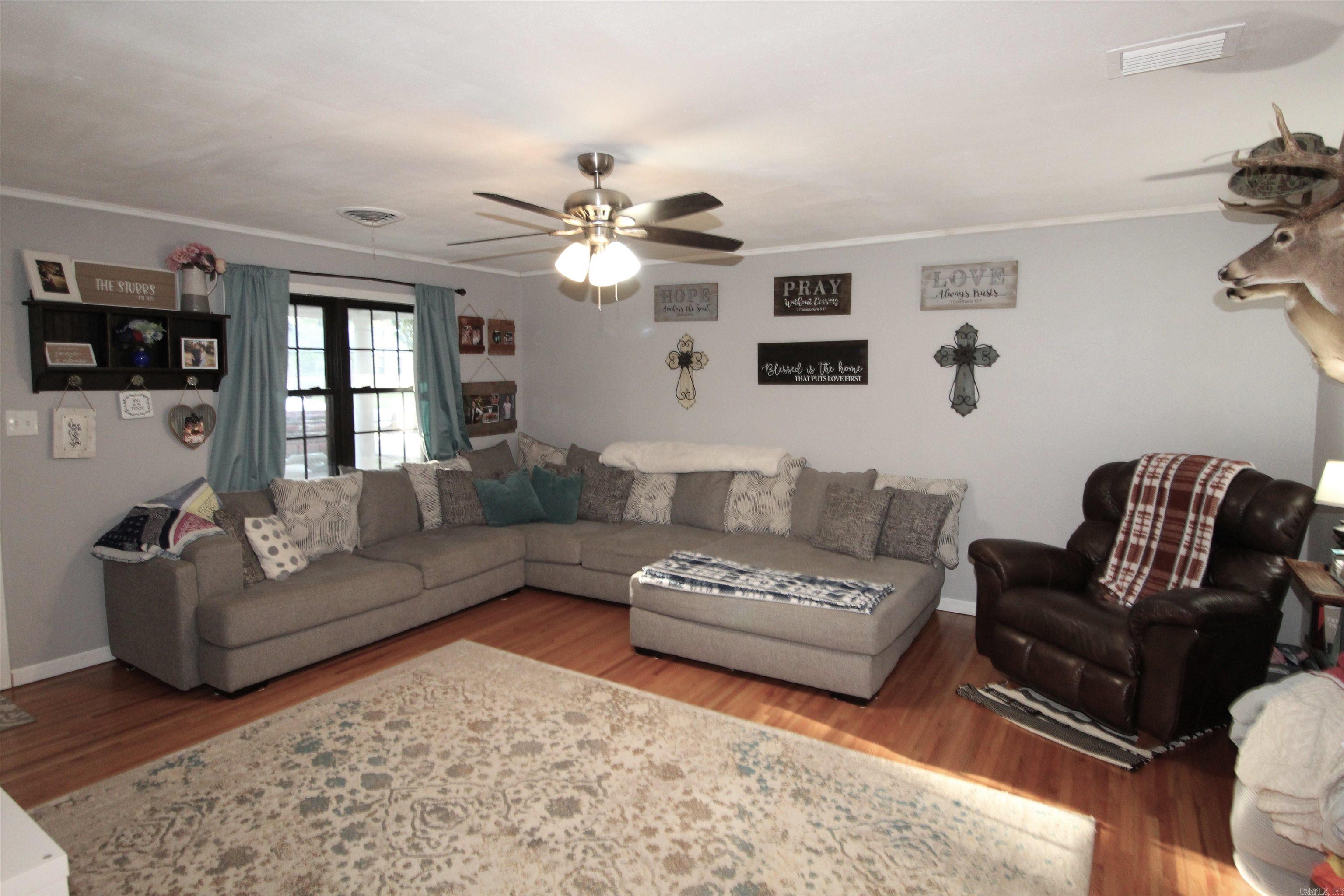 PINE FOREST - Residential