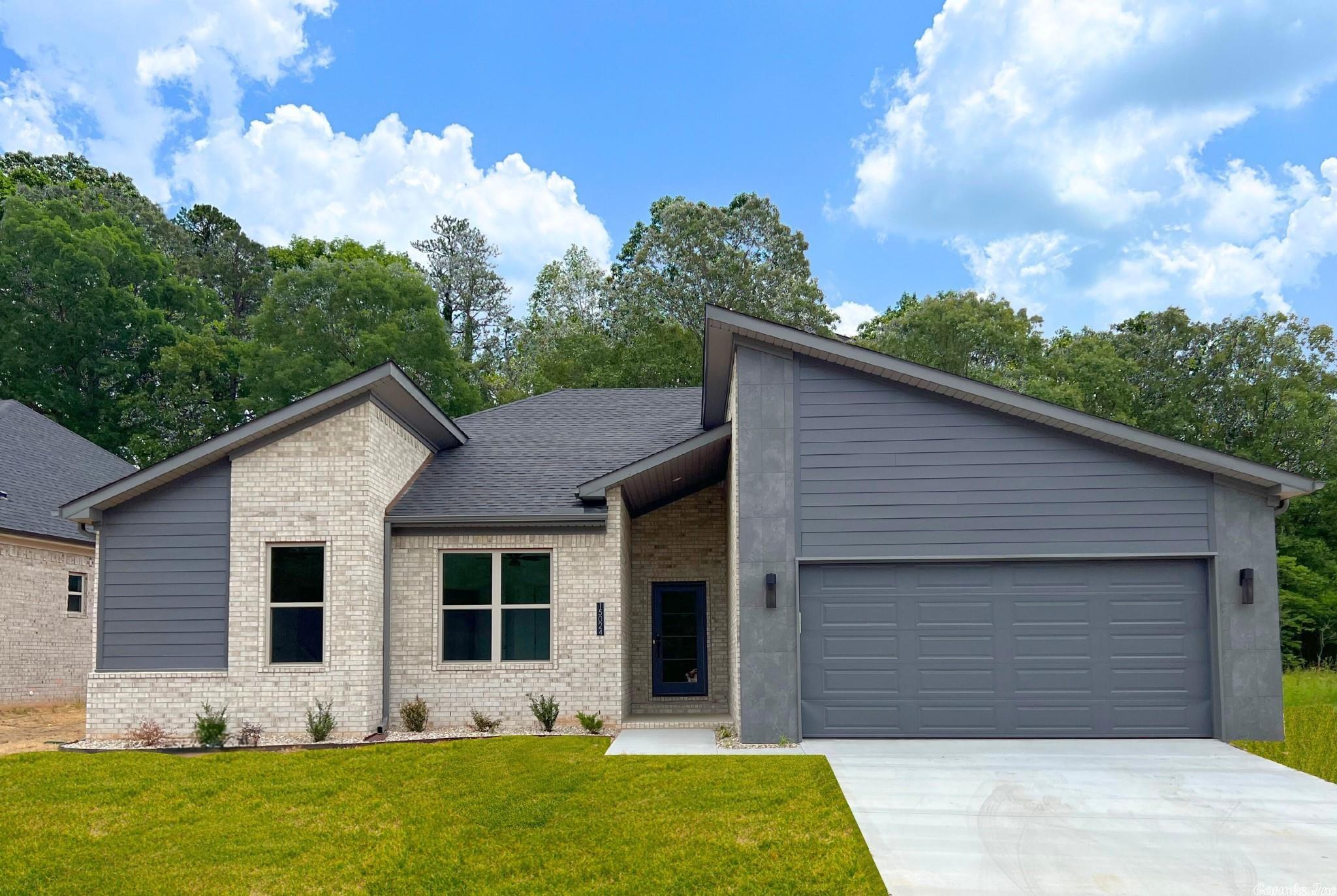 STONEBROOK - Residential