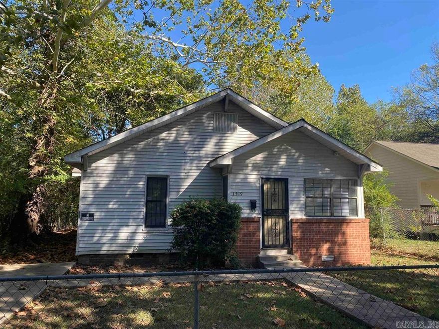 Excellent investment opportunity in great shape!!