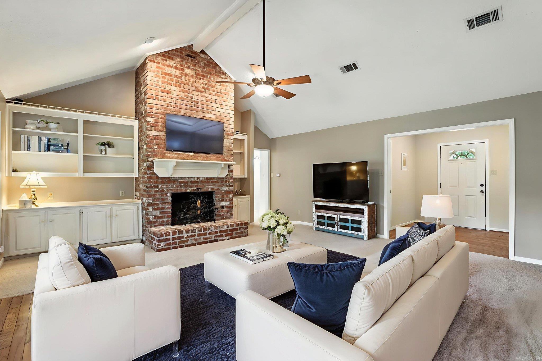 FOXWOOD ESTATES - Residential