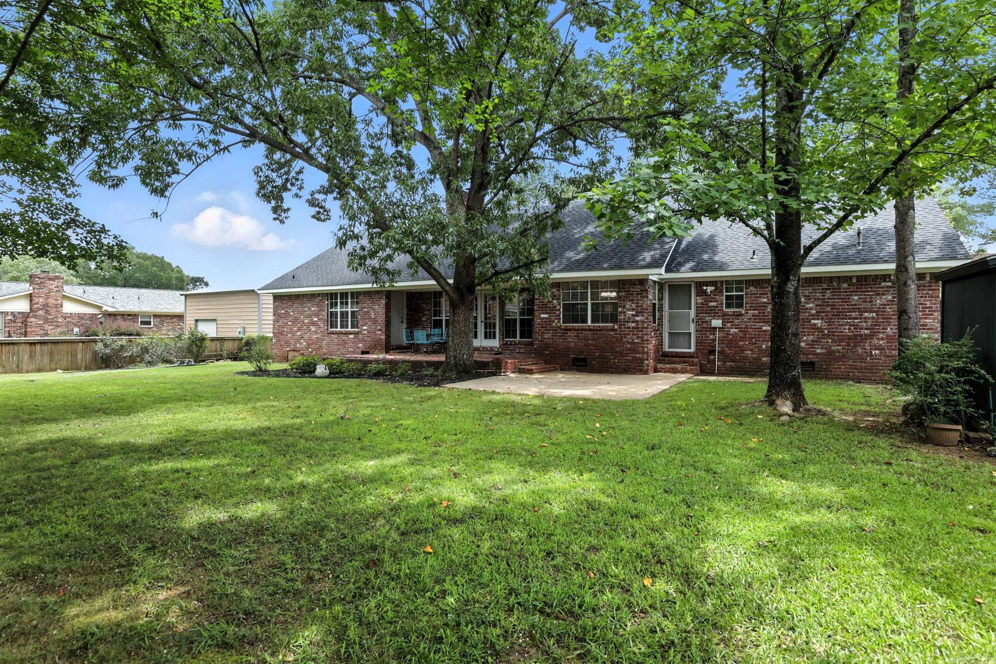 FOXWOOD ESTATES - Residential