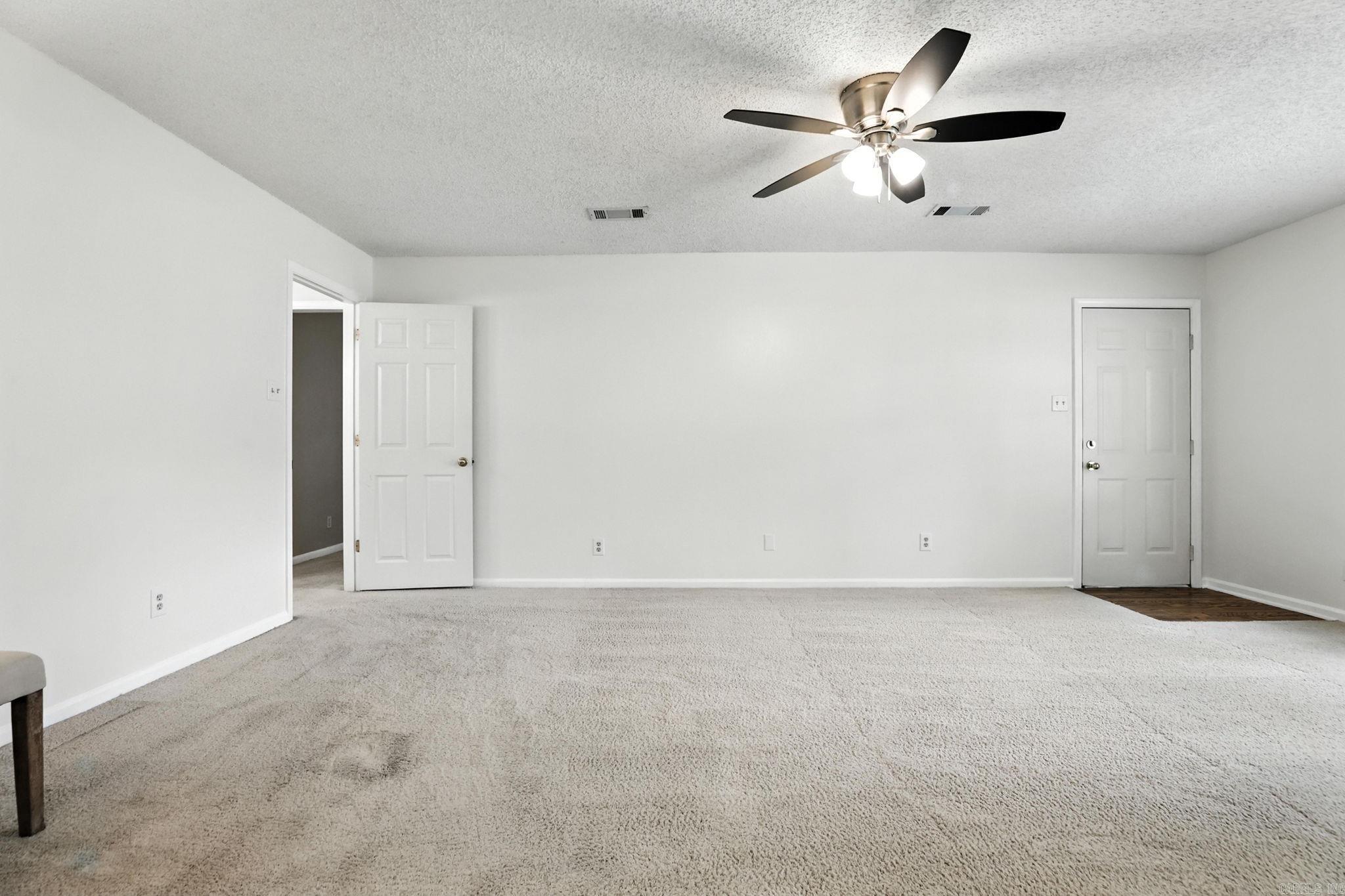 FOXWOOD ESTATES - Residential