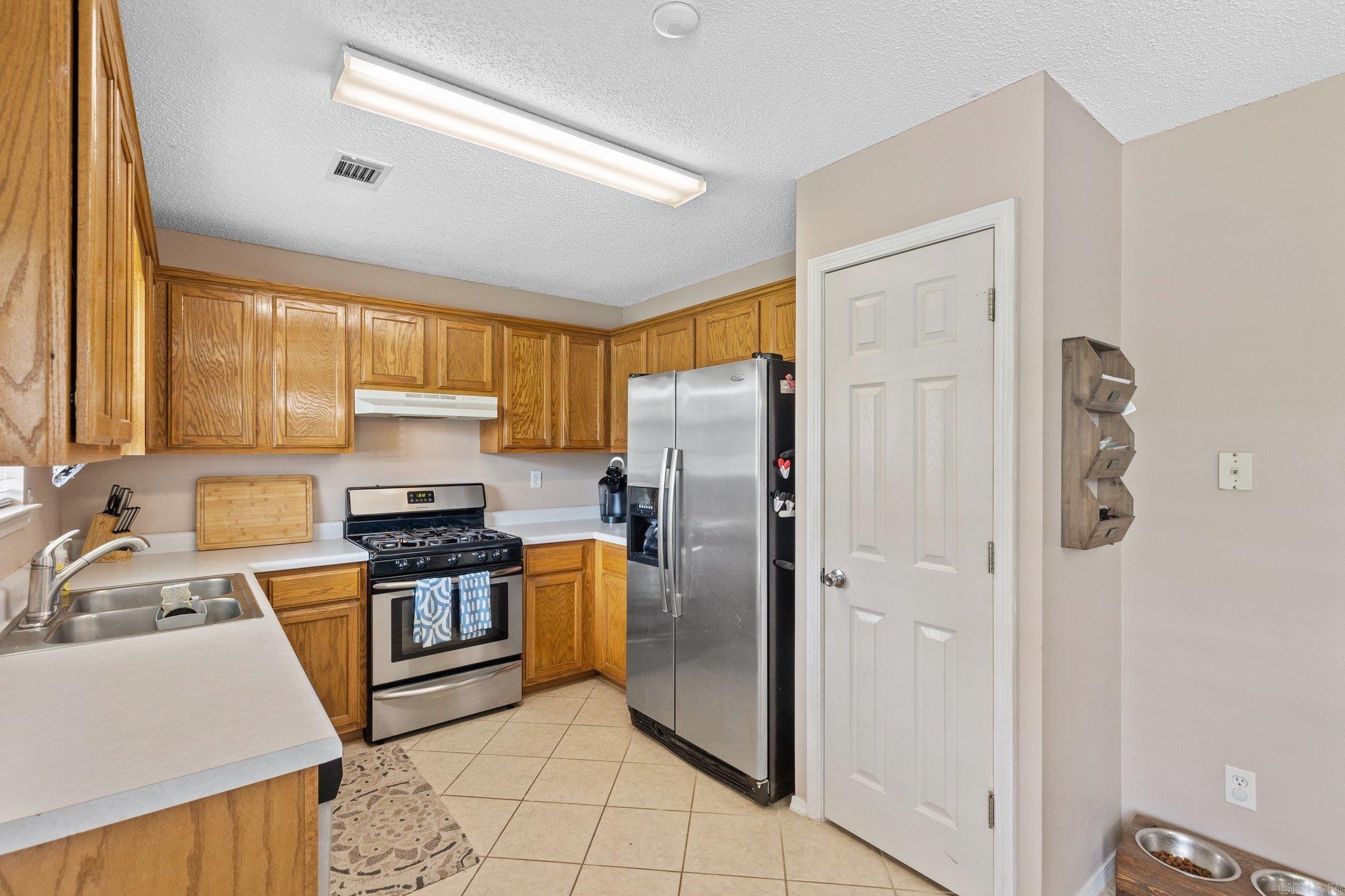 BRYANT MEADOWS - Residential