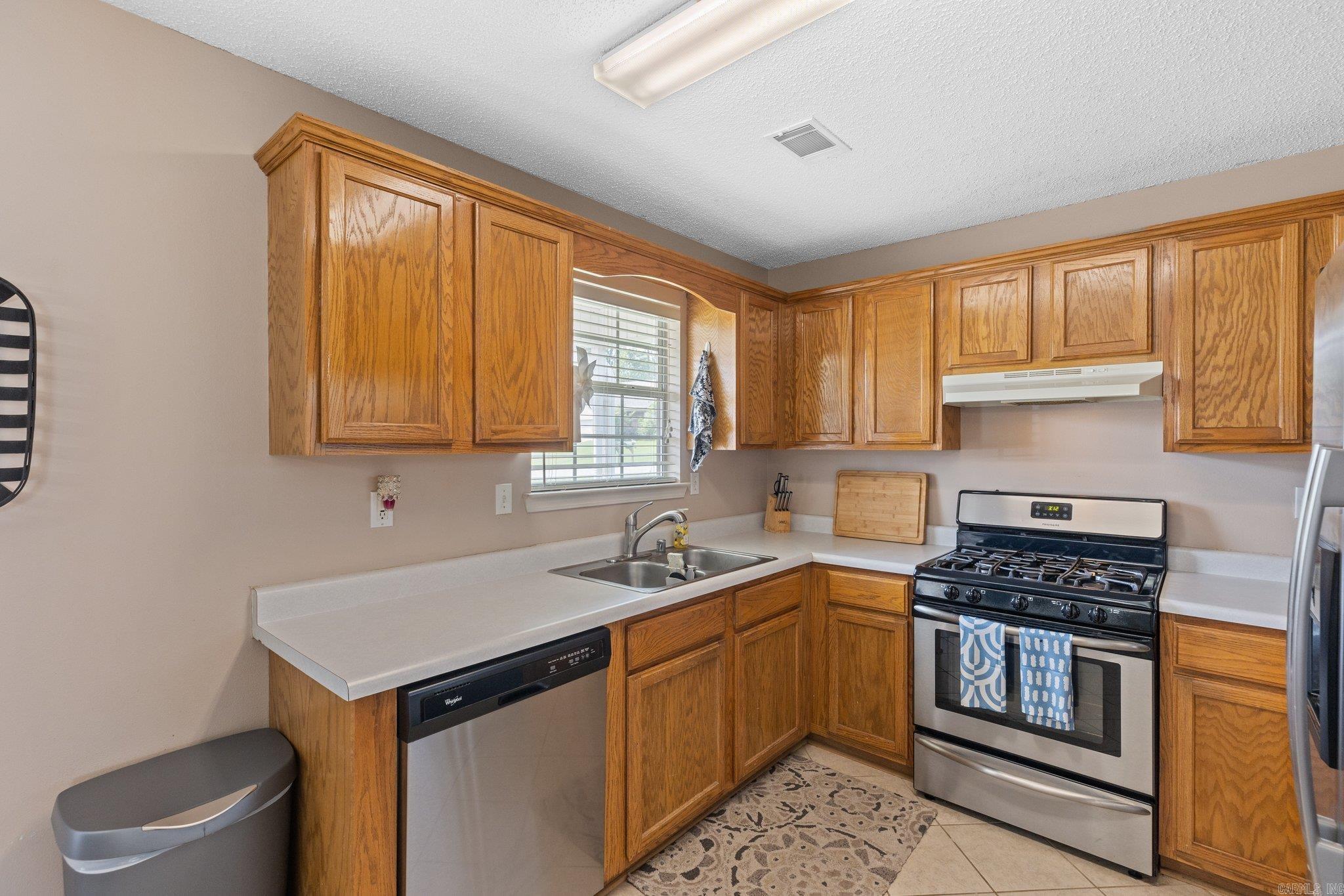 BRYANT MEADOWS - Residential