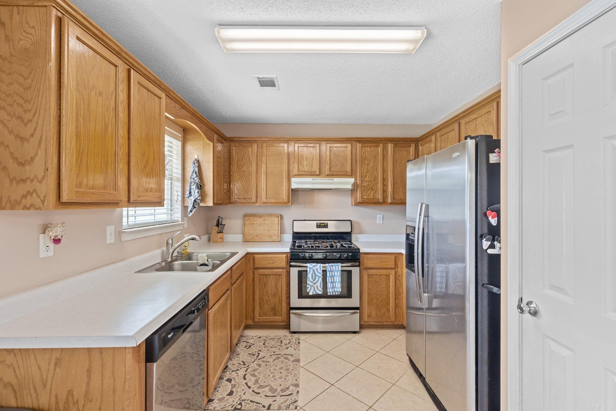 BRYANT MEADOWS - Residential