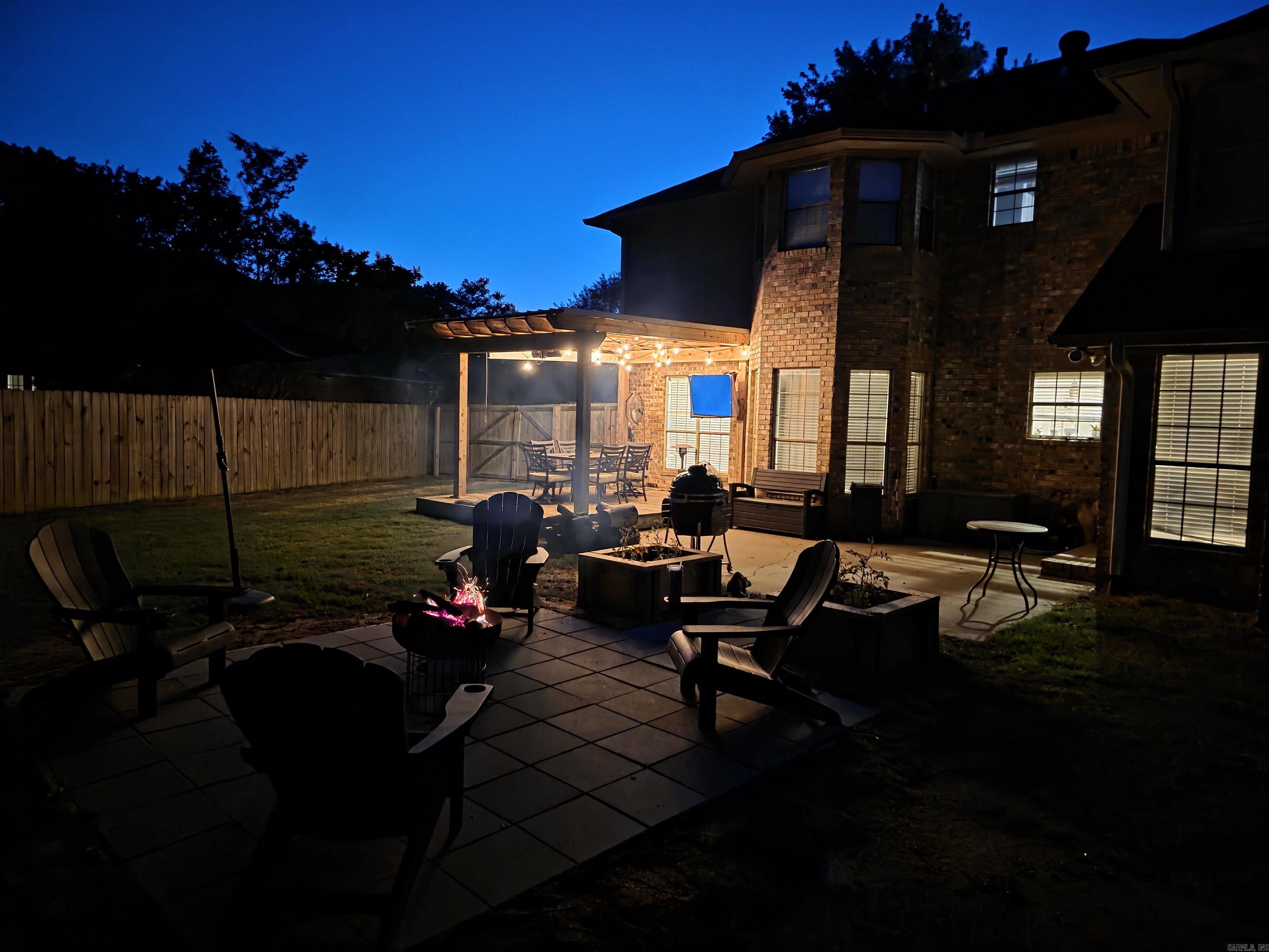 ROYAL OAKS - Residential