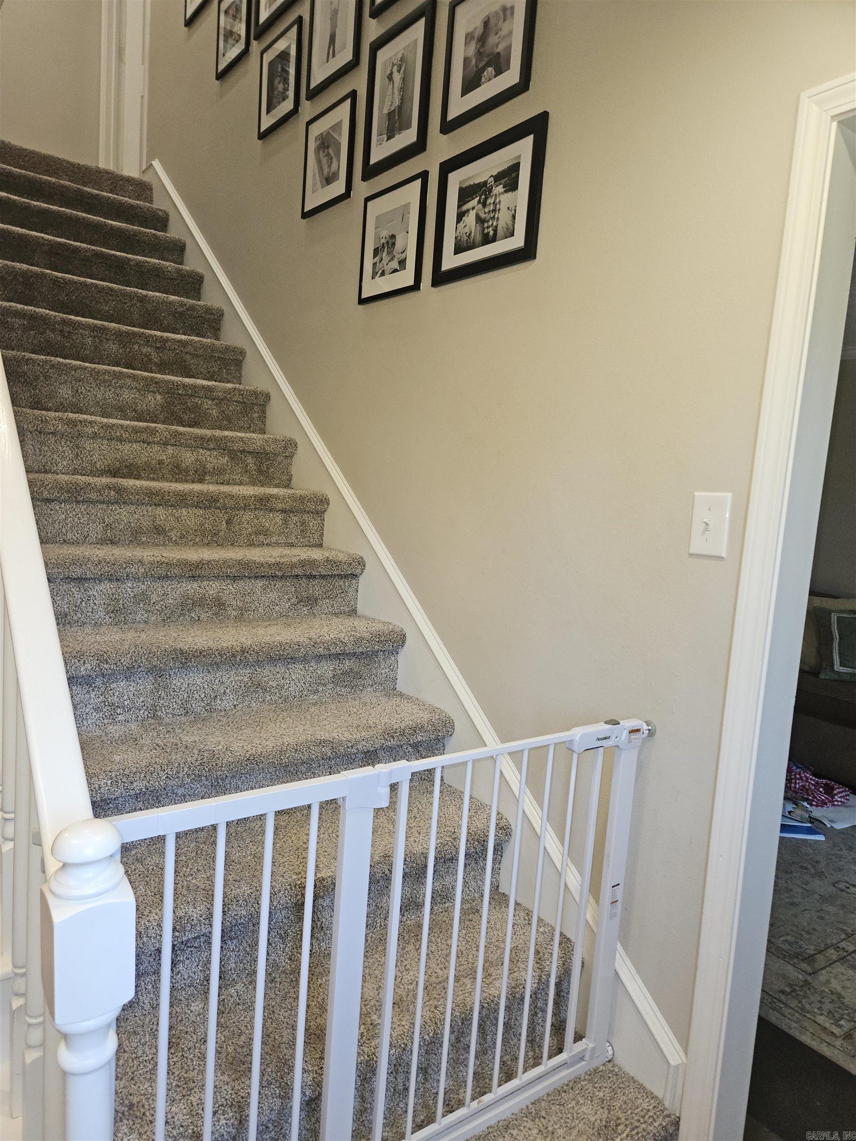ROYAL OAKS - Residential