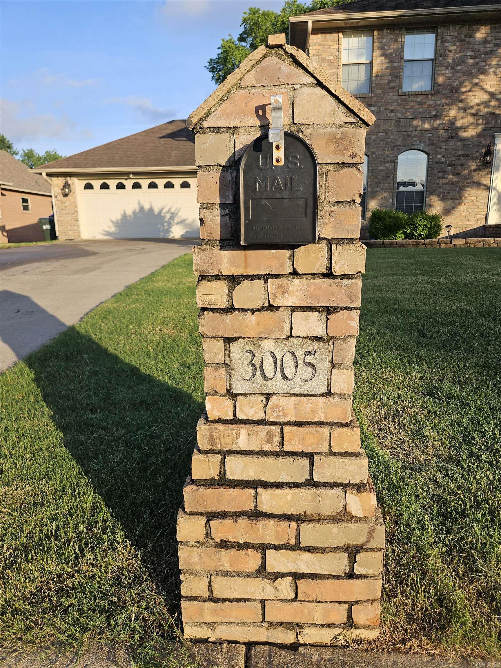 ROYAL OAKS - Residential