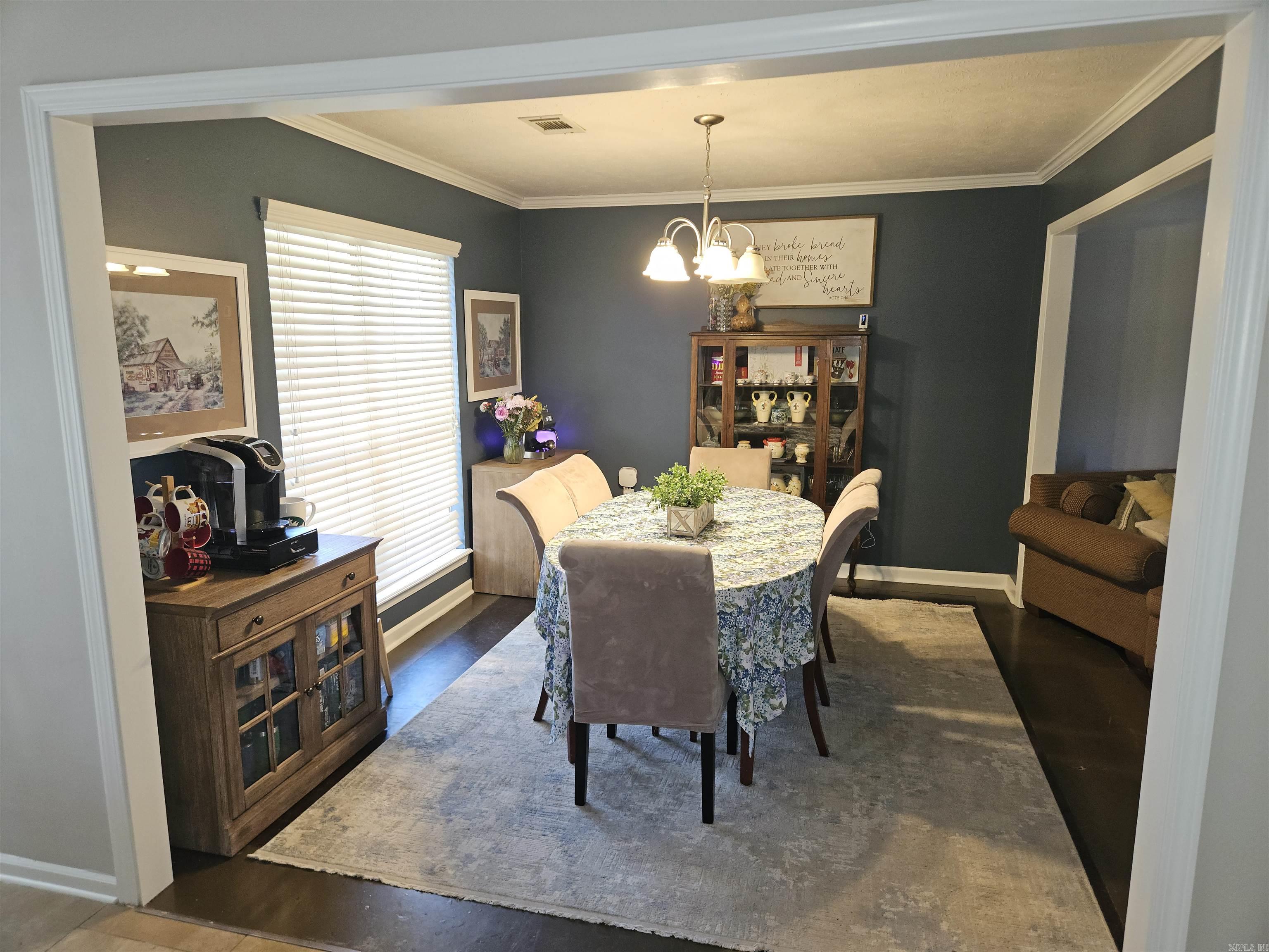 ROYAL OAKS - Residential