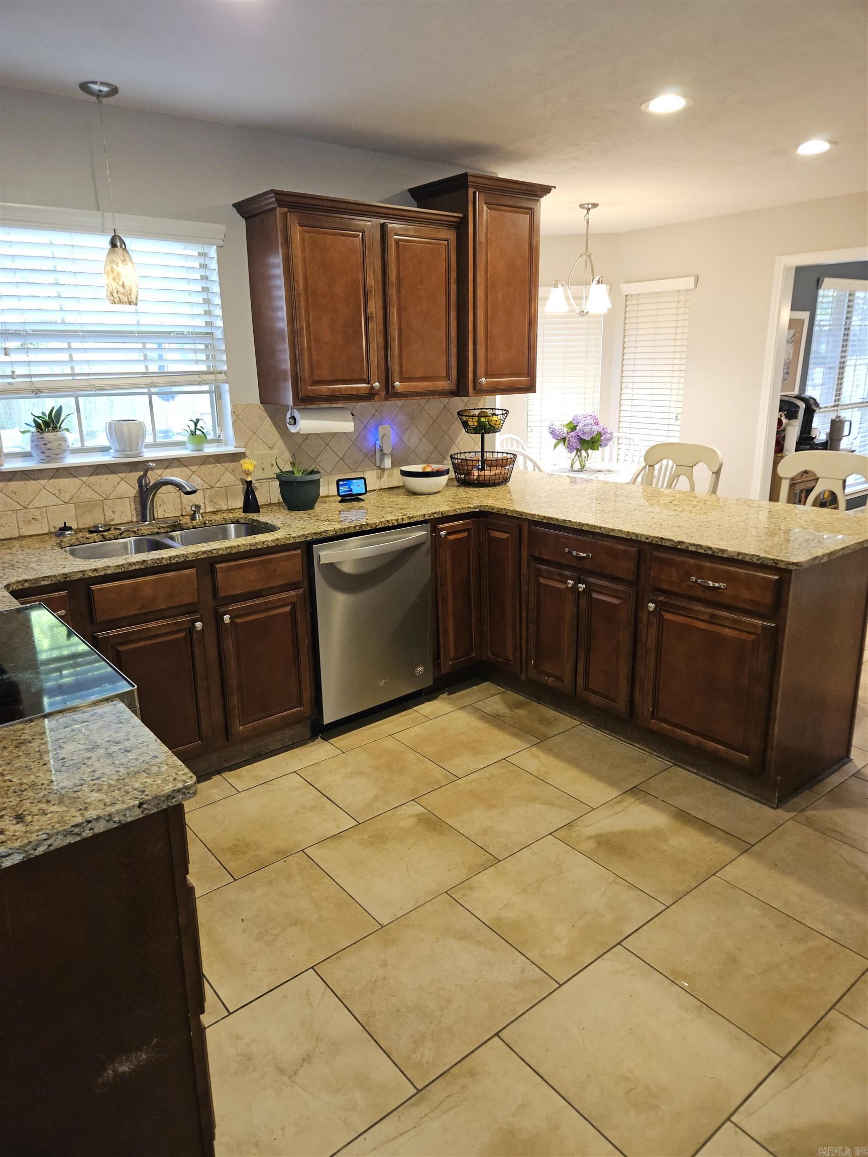 ROYAL OAKS - Residential