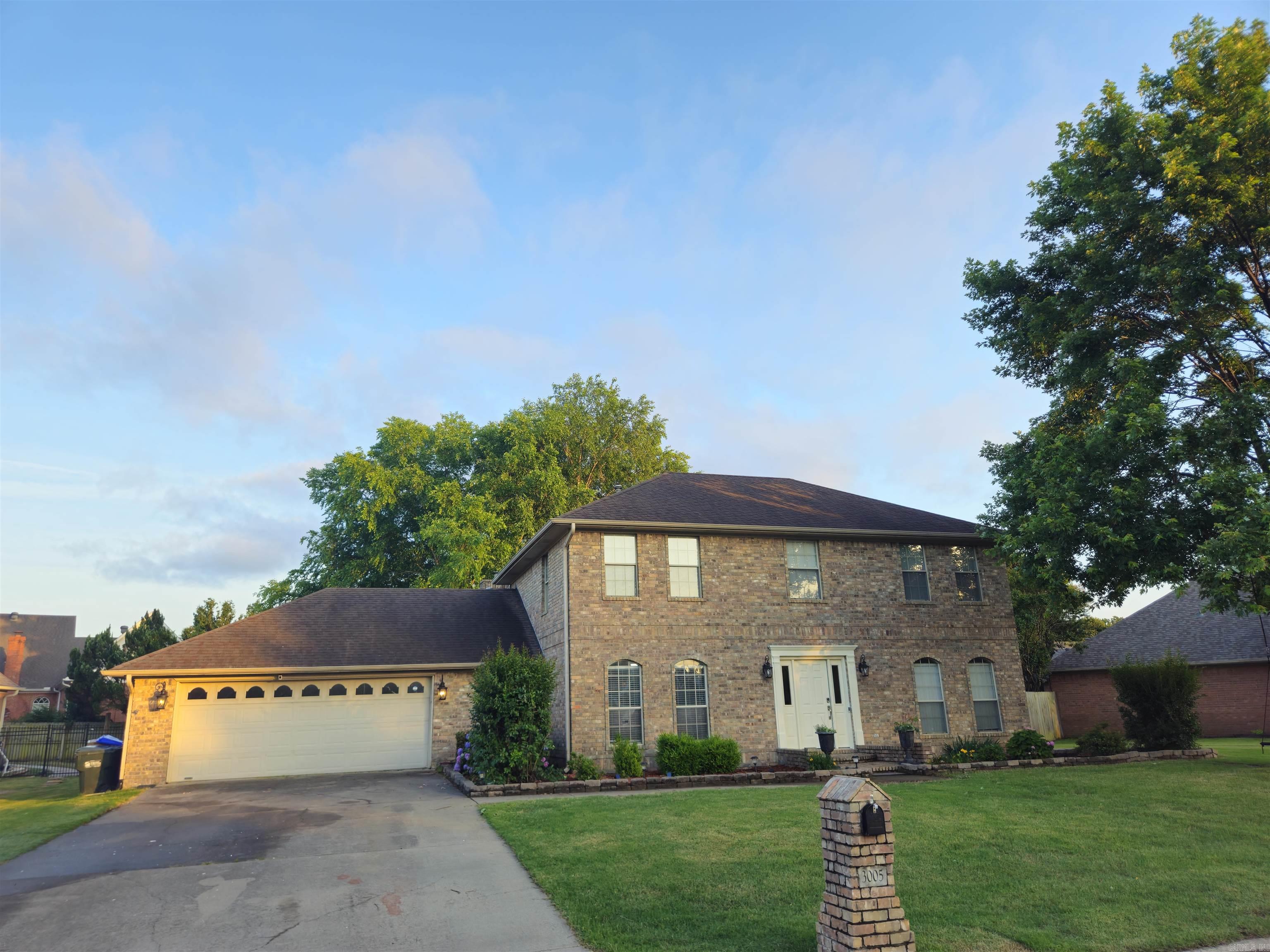 ROYAL OAKS - Residential