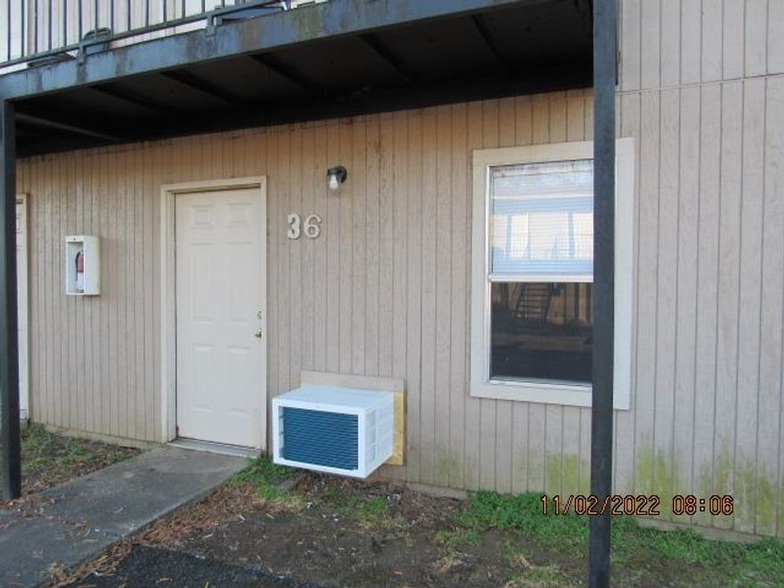 Downstairs unit at Cedar Creek Apartments, 1 bedroom, 1 bath, newer carpet, range/oven & refrigerator, window AC & Heat, on site coin operated laundry facility, No Pets allowed.***PLEASE NOTE WE DO NOT ADVERTISE ON CRAIGSLIST OR FACEBOOK. ANY LISTING OF OURS SEEN IS A SCAM!!!*** Current rental promotion of 1/2 off first full month's rent with approved application.