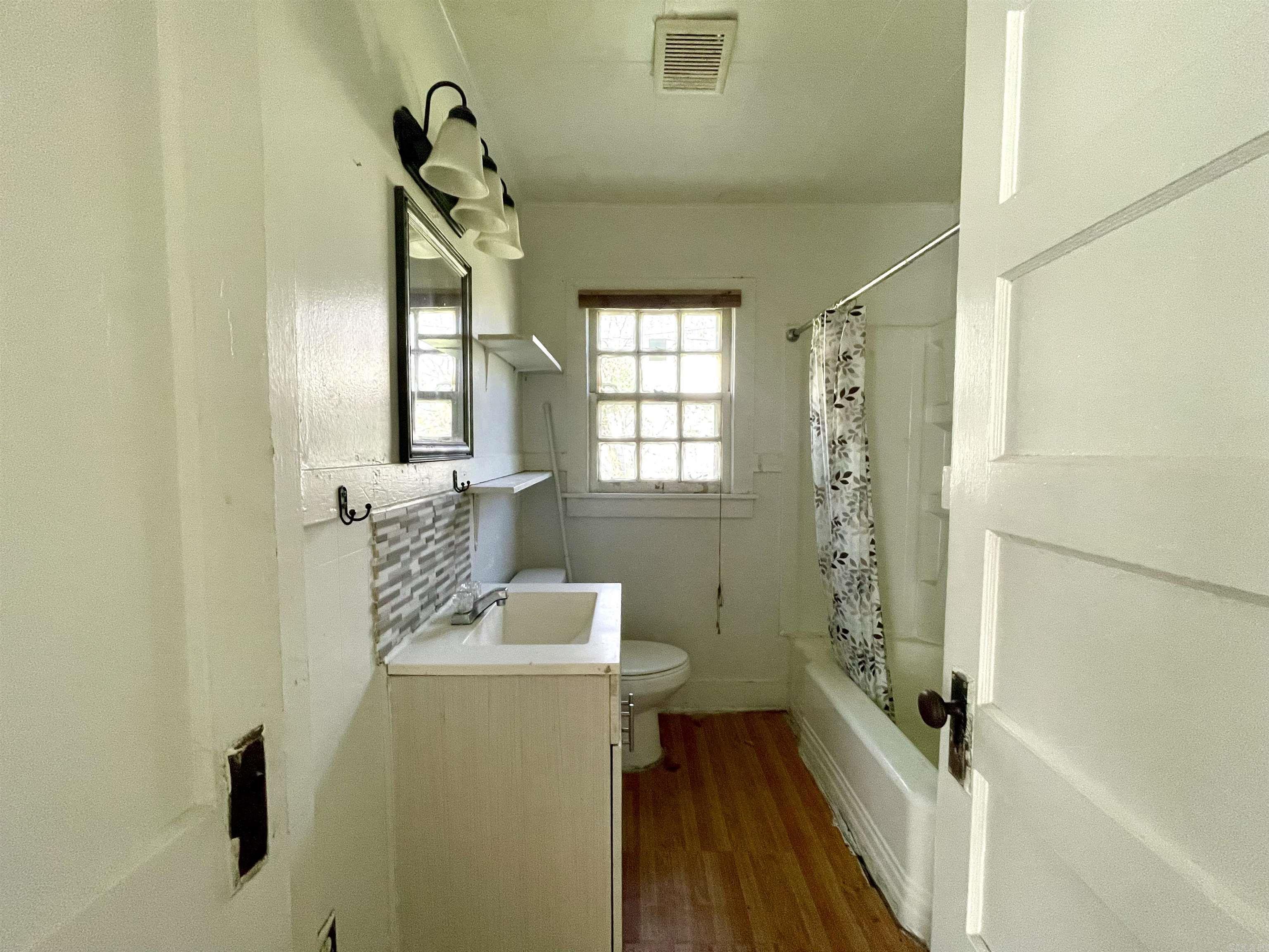 Harrison & Douglas - Residential