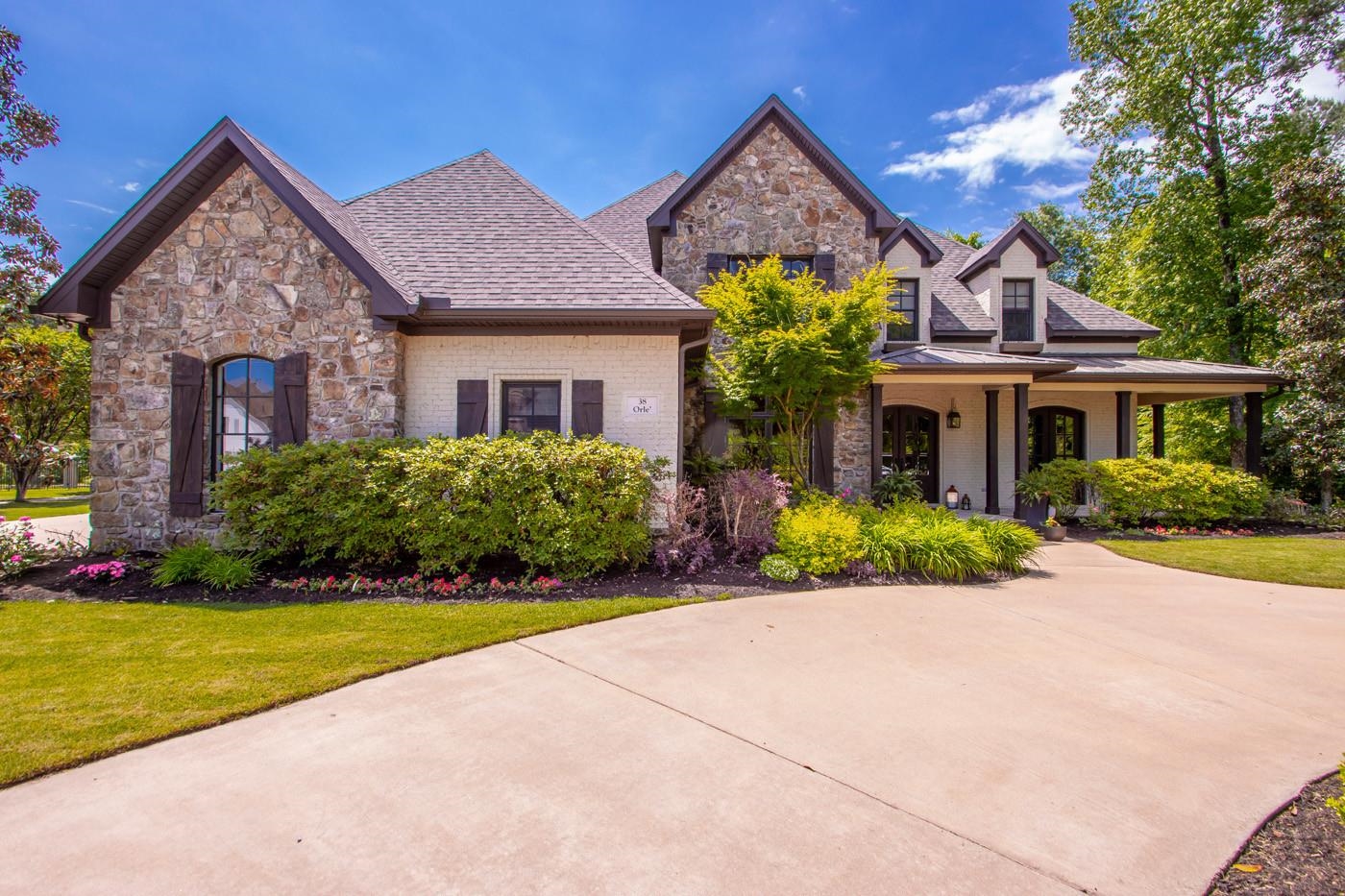 Beautiful family home! Amazing custom details and cabinetry throughout. Perfect home for entertaining with catering kitchen and butlers pantry. Gourmet kitchen with double oven, warming drawer, griddle, and more! Huge eat-in-kitchen area and family room with WBFP. Media room with equipment. Perfect for families: lots of storage, 2 washer/dryer hookups and extra freezer/fridge. Downstairs bonus room. Wonderful Master suite. Upstairs hosts 4 spacious bedrooms with walk-in closets and large loft area.