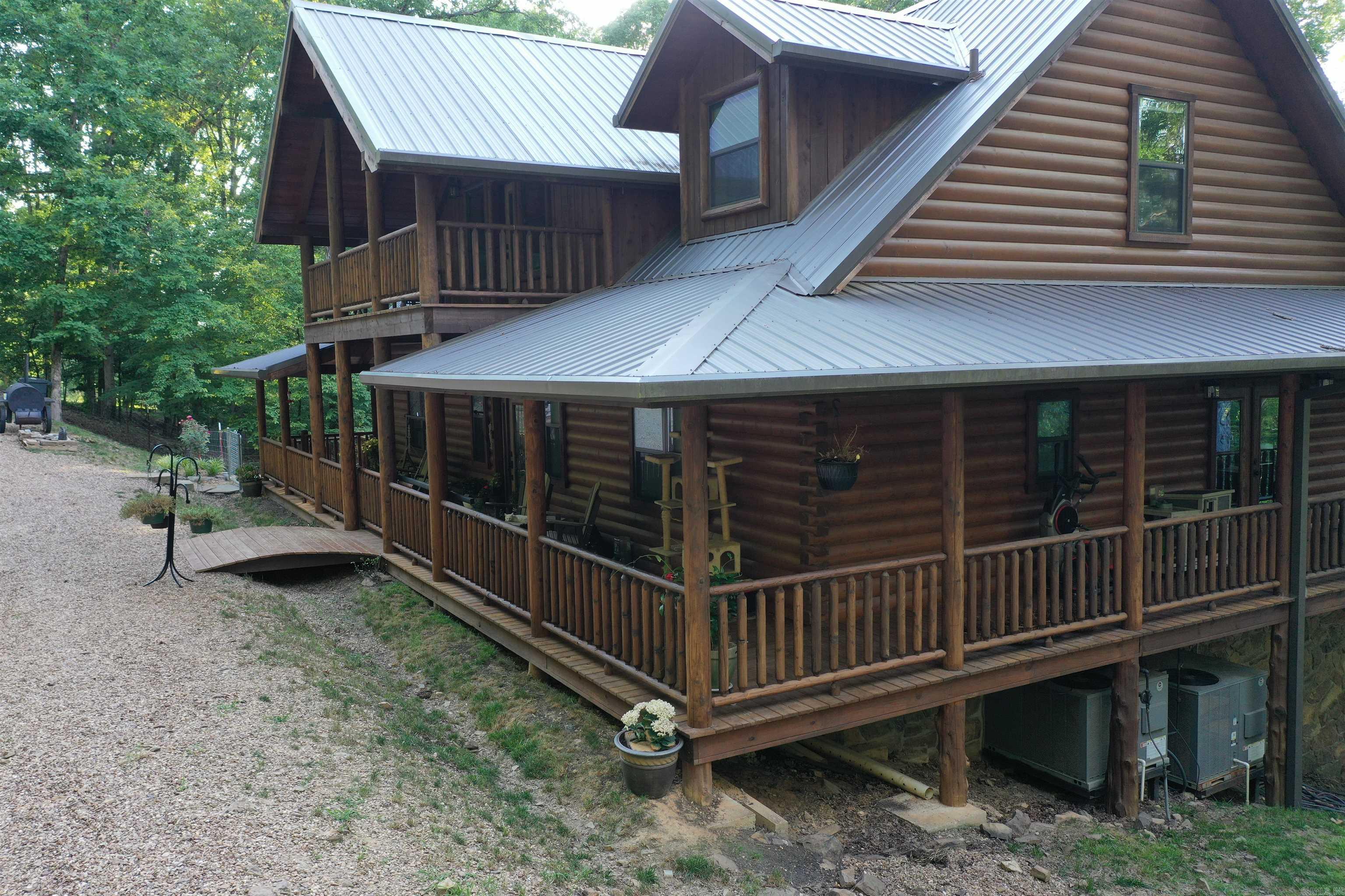 Metes & Bounds - Residential