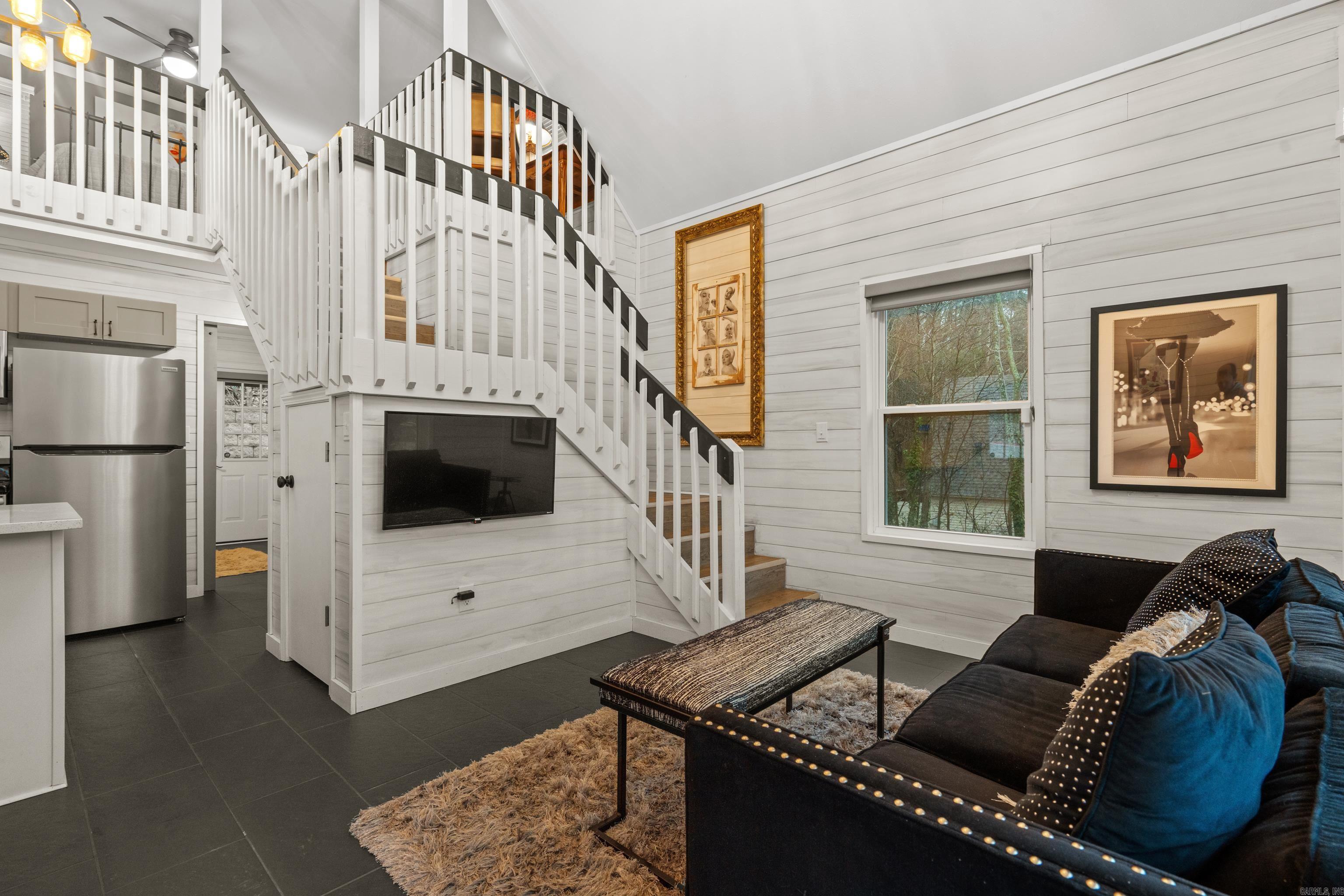 HSR BLK - Residential