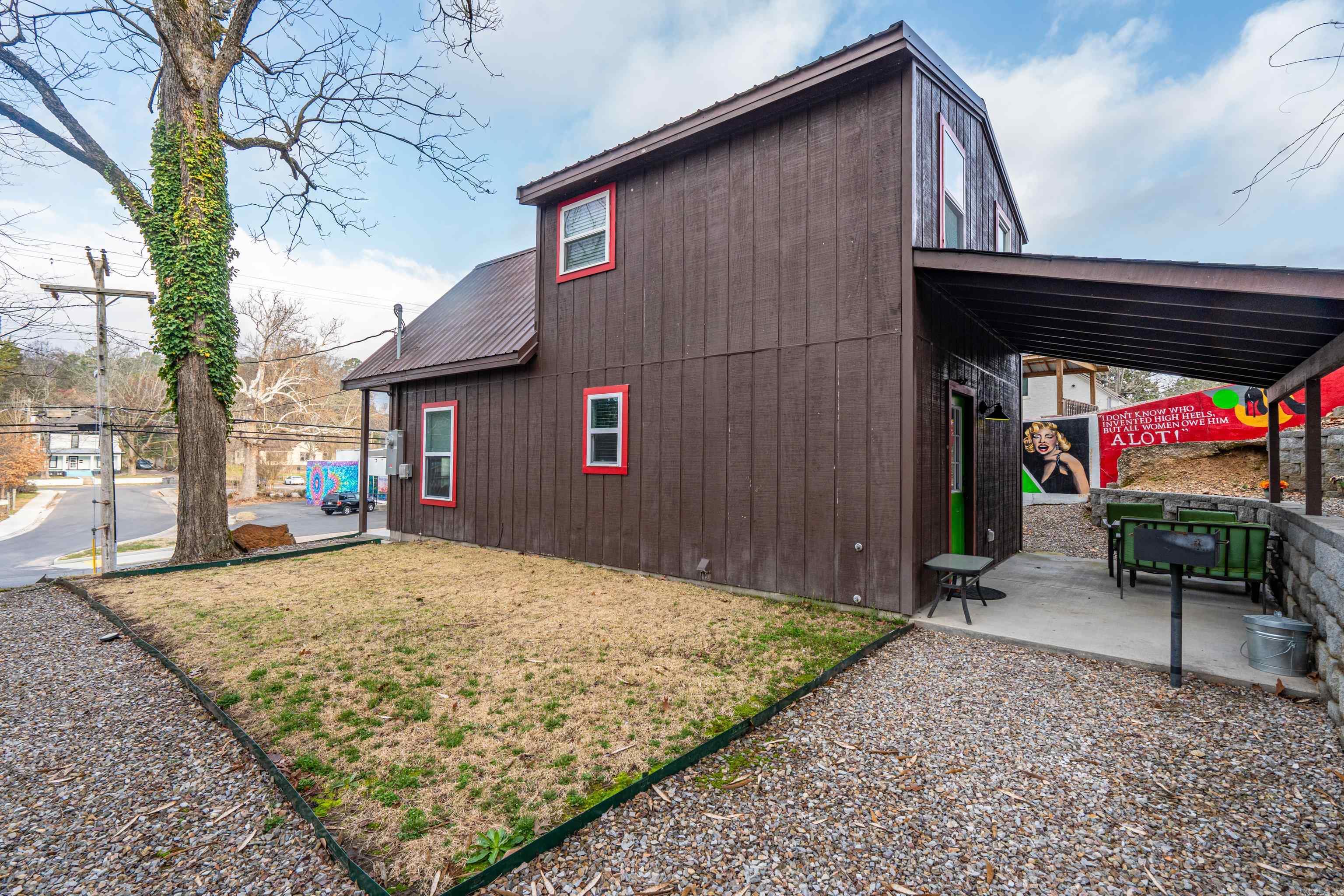 HSR BLK - Residential