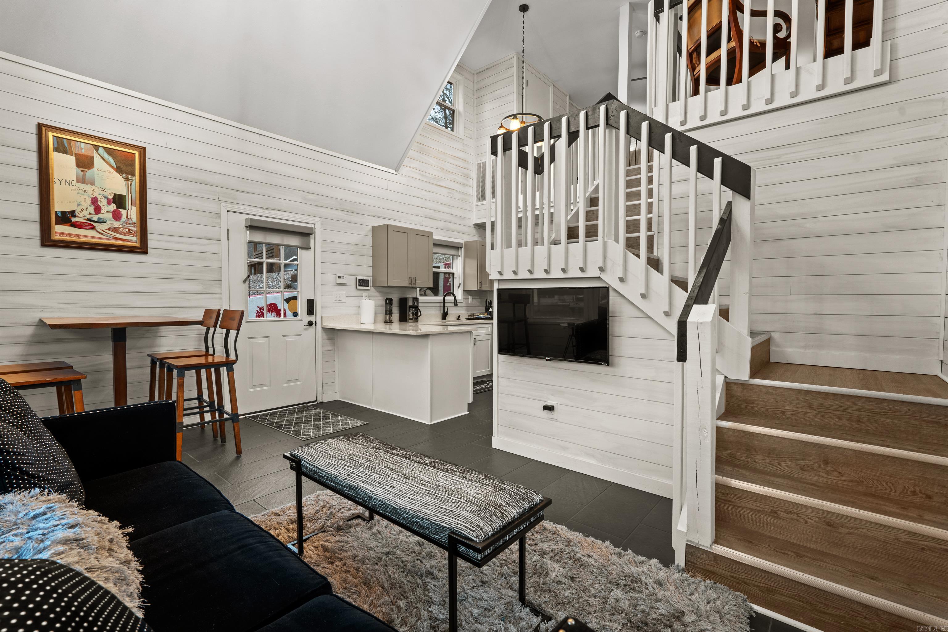 HSR BLK - Residential