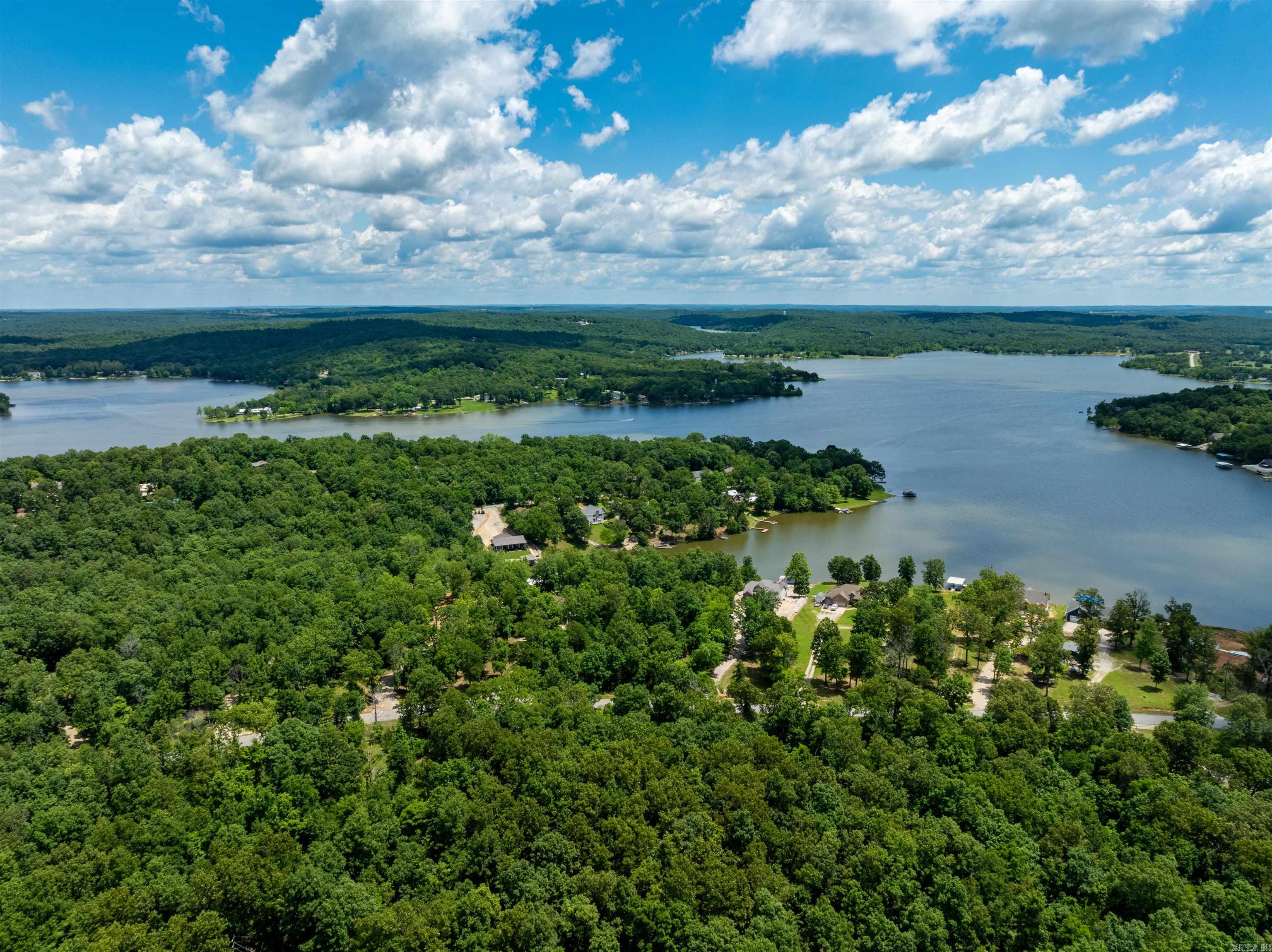 CROWN VIEW - Residential