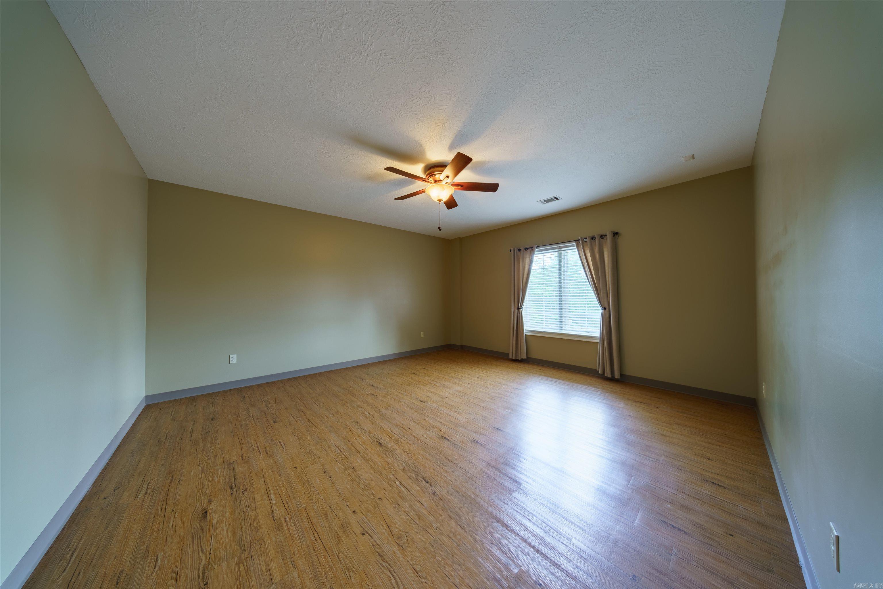 CROWN VIEW - Residential