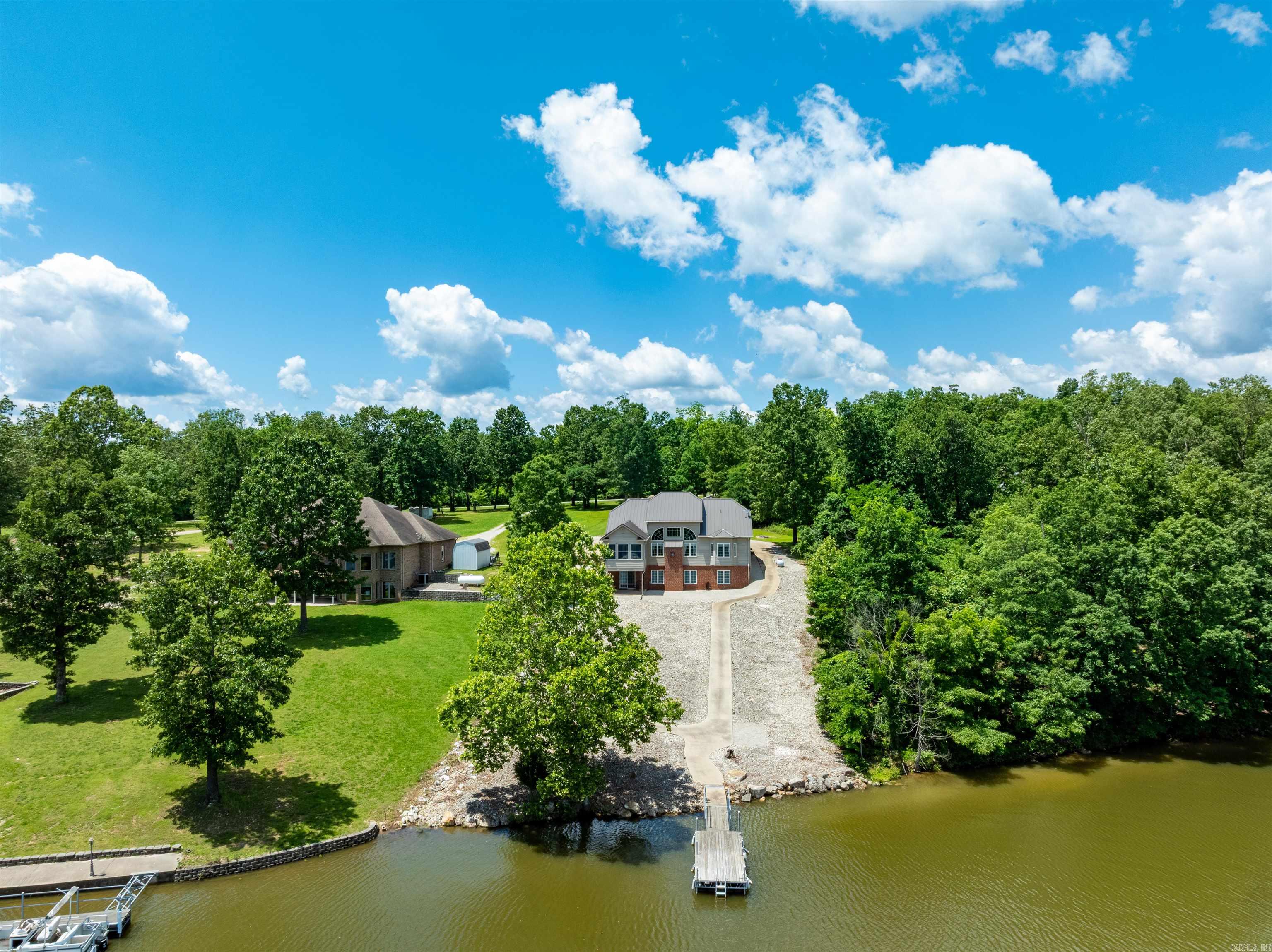 CROWN VIEW - Residential