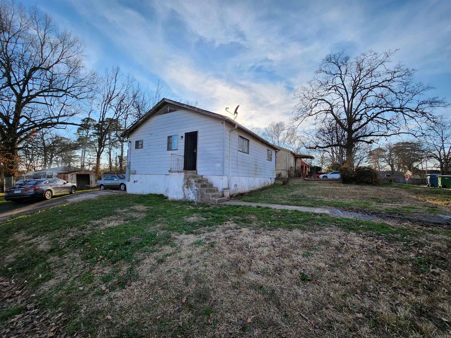 INVESTMENT OPPORTUNITY!! Great portfolio add or flip... Property is Tenant Occupied; Lease is MONTH TO MONTH, $750.00 MONTHLY, 24 HR NOTICE TO SHOW... SOLD AS-IS Part of a package, could be purchased in individually or all together. See MLS#