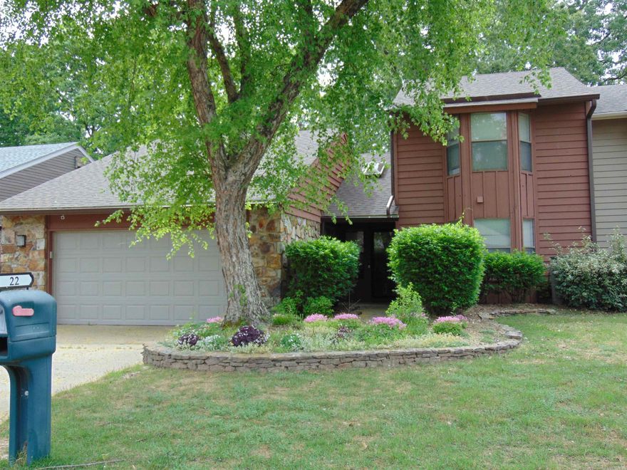 Located on Maumelle Country Club Golf Course with view of #1 Fairway.  Great floor plan including one bedroom and bath upstairs.  Primary bedroom and guest bedroom on main level.  Needs updating but has great potential.  Golf course view. Level lot.