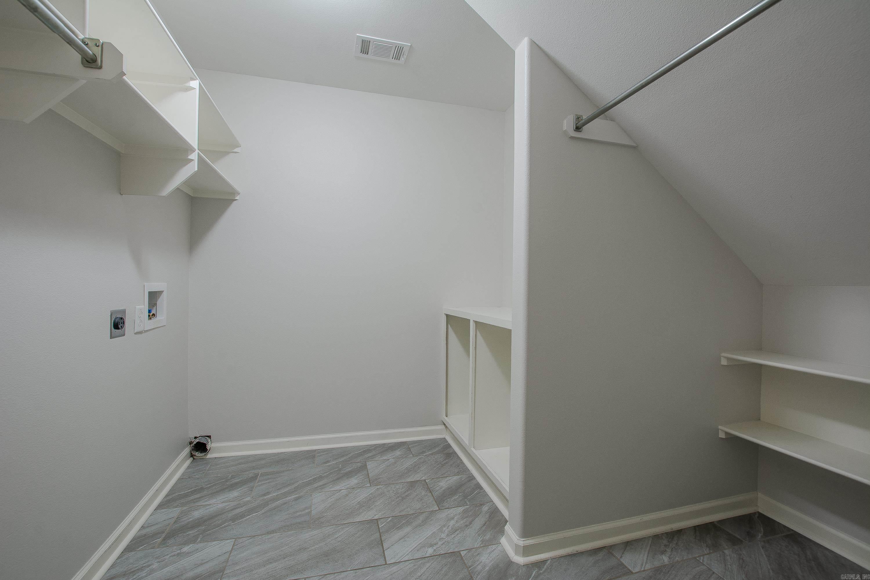 THE MAPLES - Residential