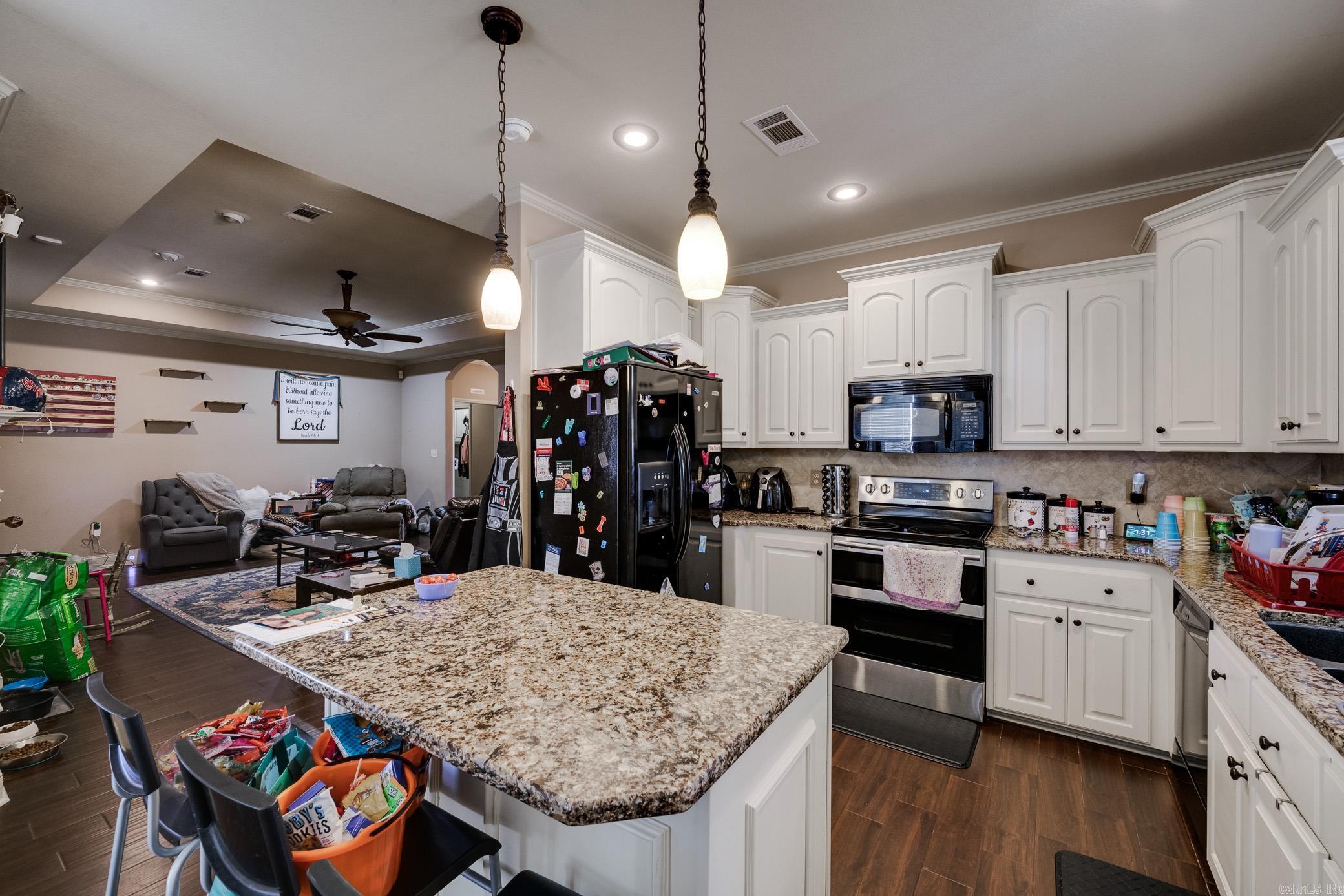 BASE MEADOWS ADDN - Residential