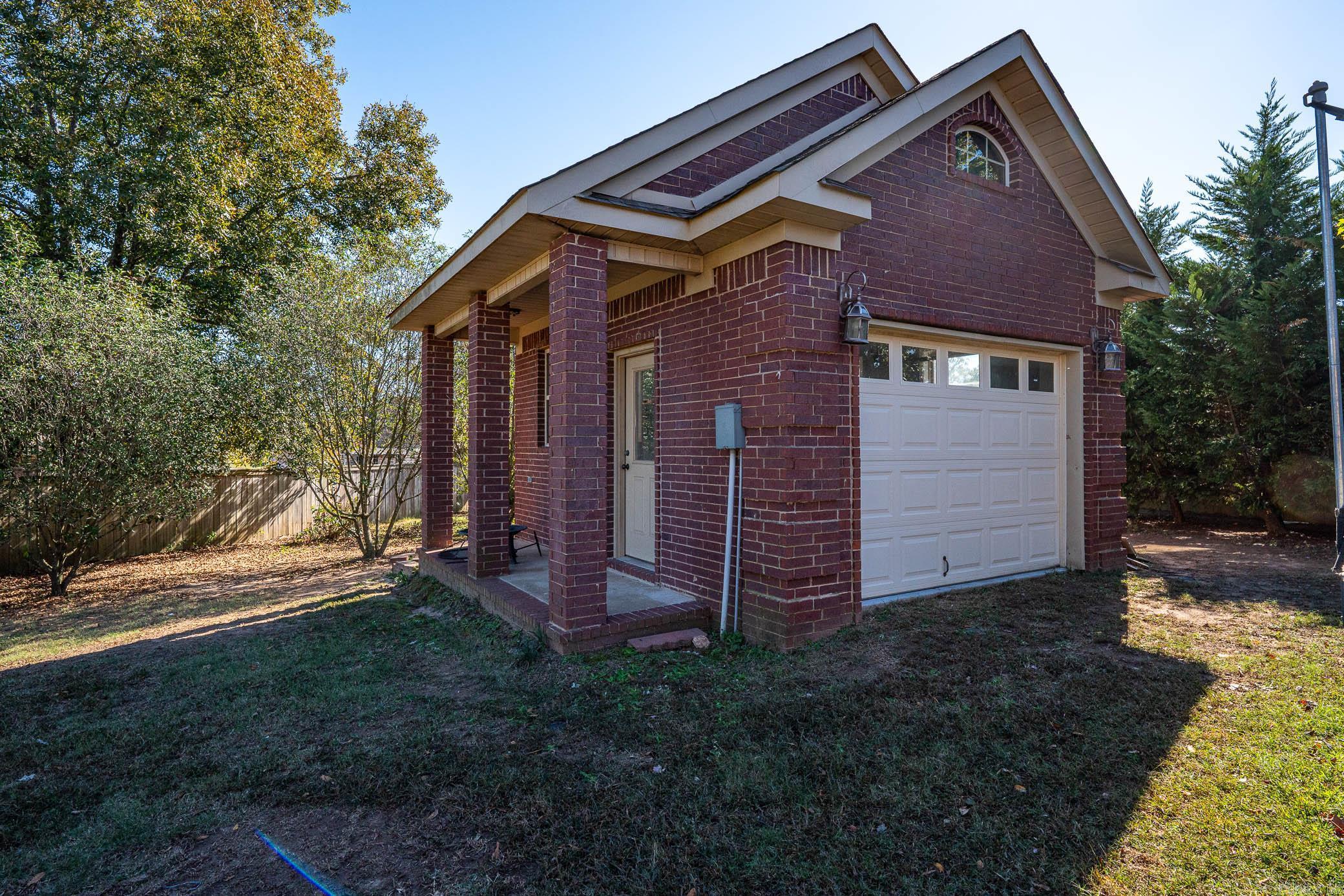 BASE MEADOWS ADDN - Residential