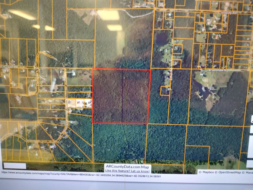 **Enjoy your very own private hunting oasis**This 40 acre tract of mixed timber includes a lot of hardwoods and some pine**It is just north of Lorance creek bottoms**Lots of deer sign**Small game hunting**To sellers knowledge the only access is from the end of Ram Rd.**