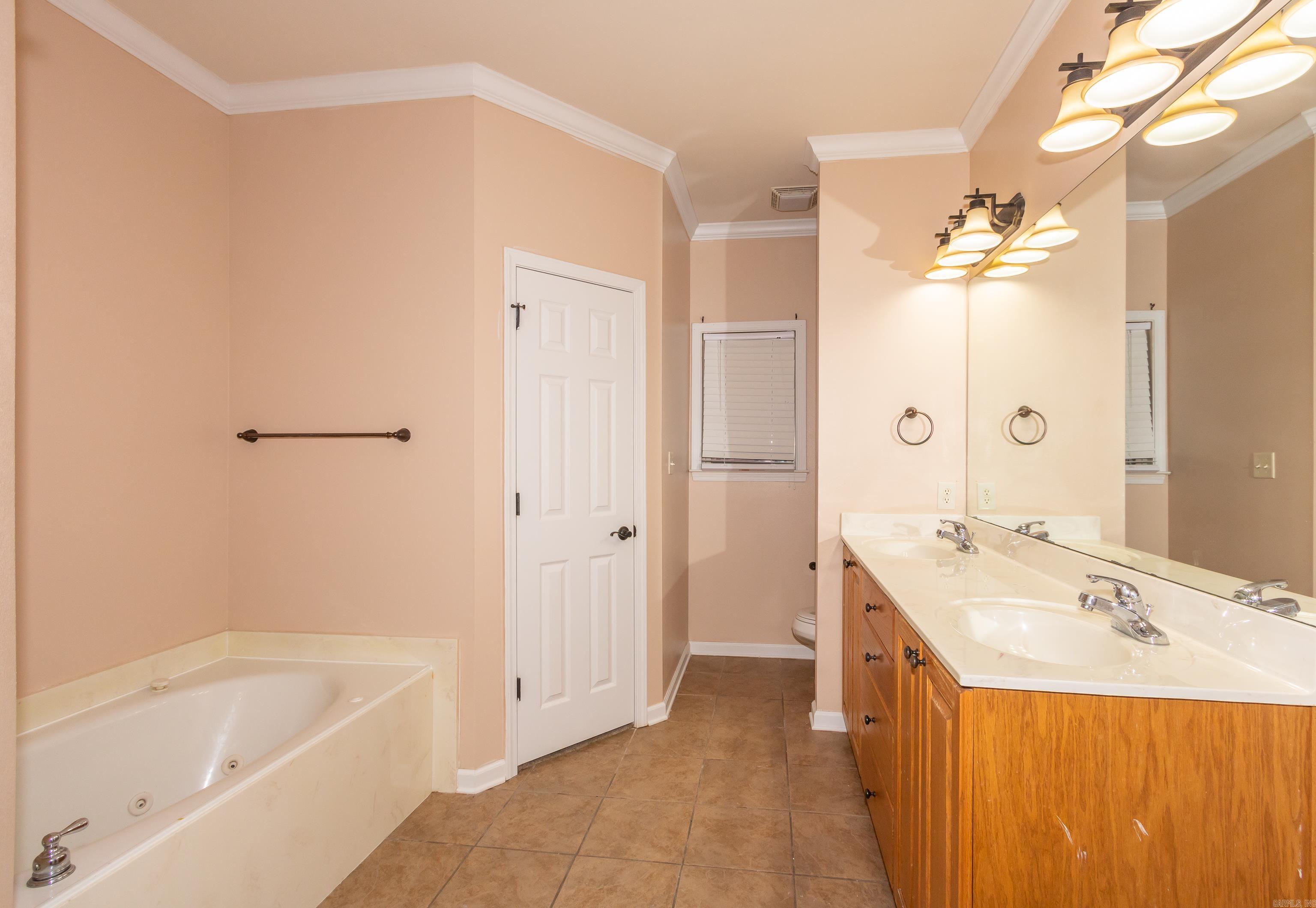 CHATEAUS ON STAGECOACH - Residential