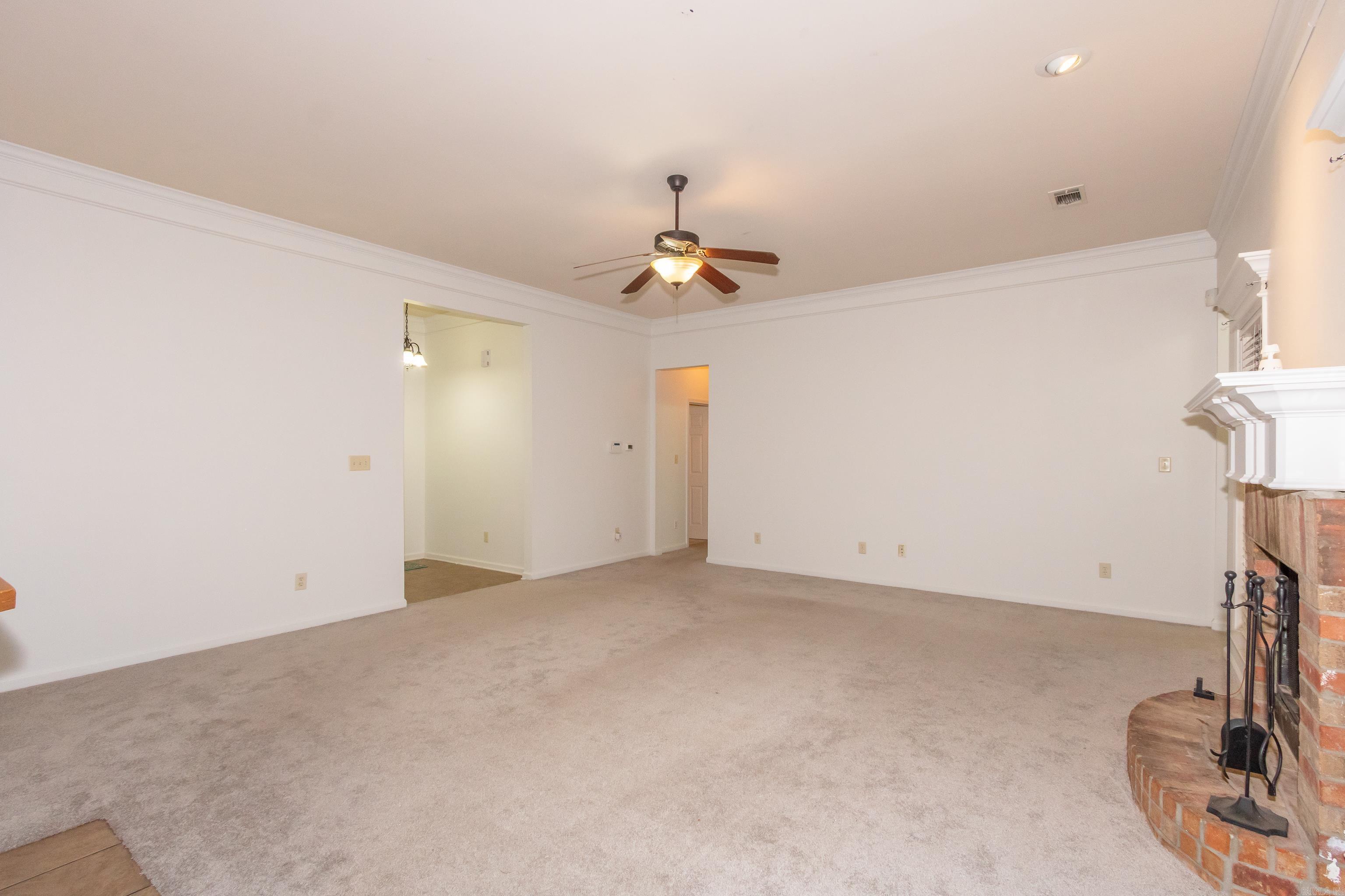 CHATEAUS ON STAGECOACH - Residential