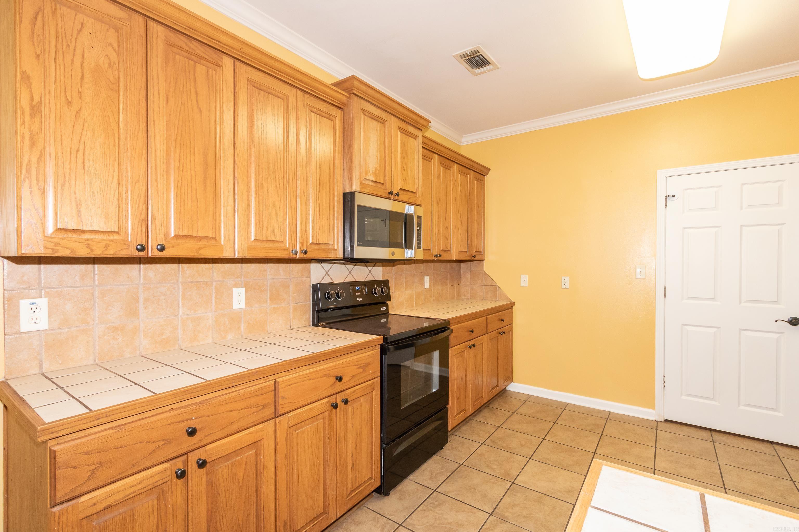 CHATEAUS ON STAGECOACH - Residential