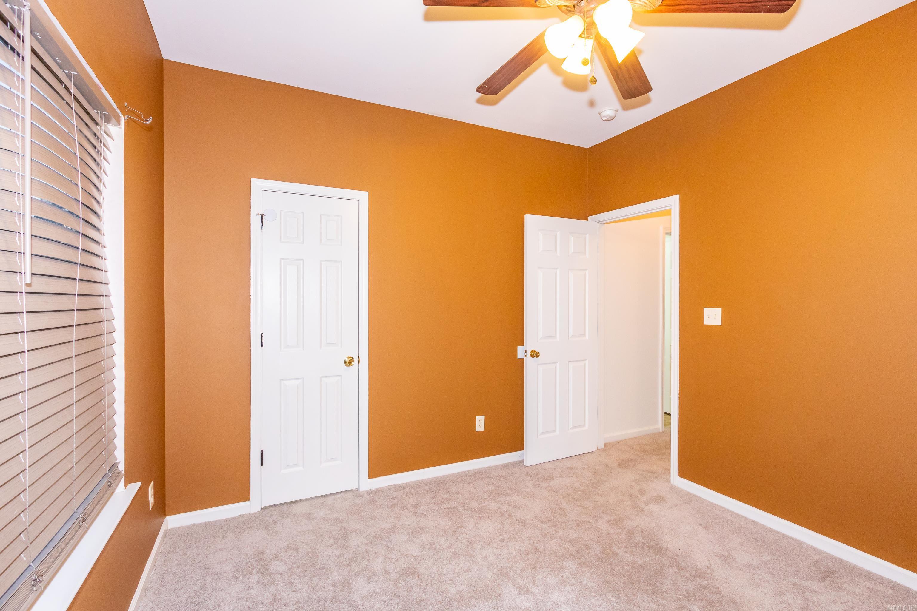 CHATEAUS ON STAGECOACH - Residential