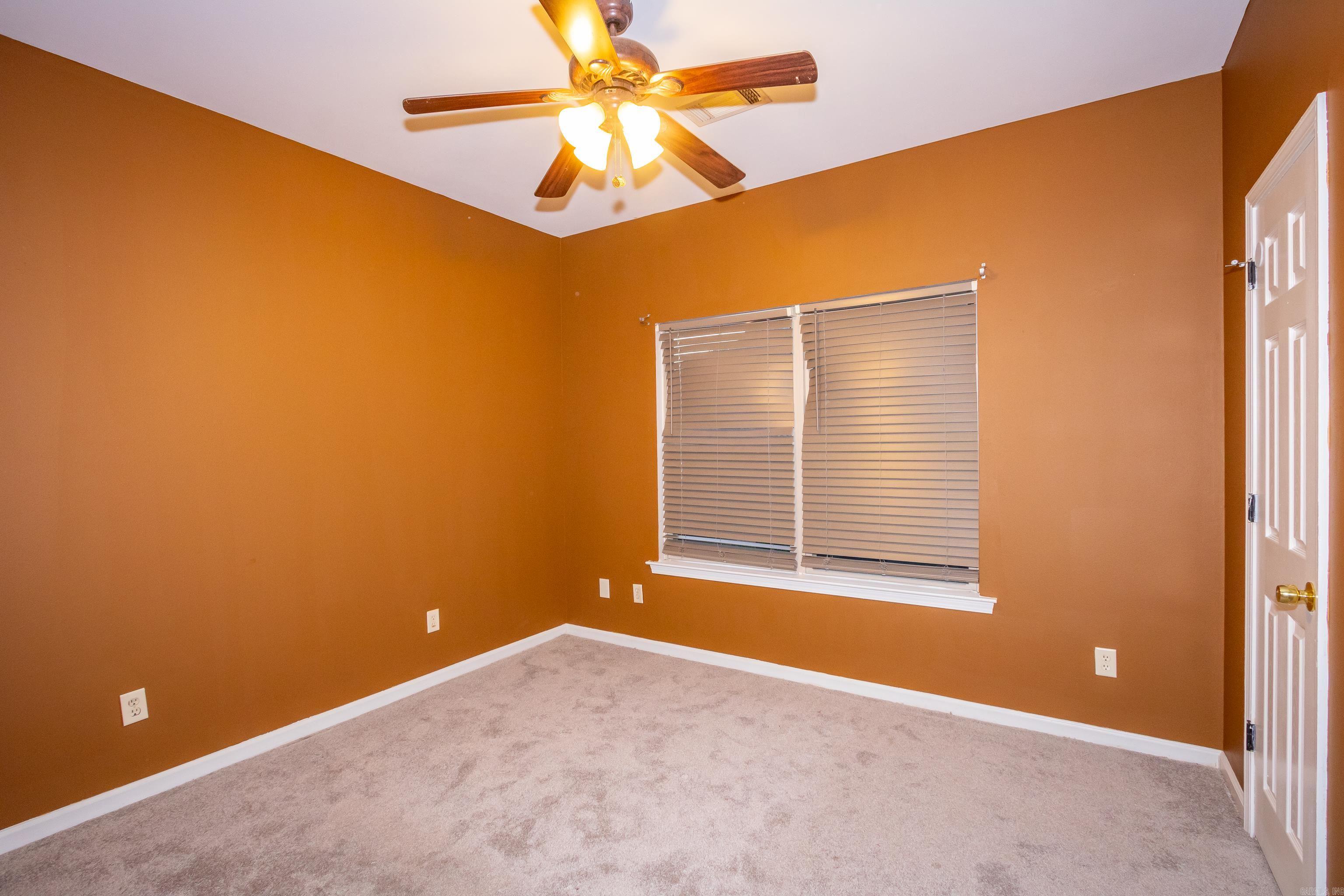 CHATEAUS ON STAGECOACH - Residential