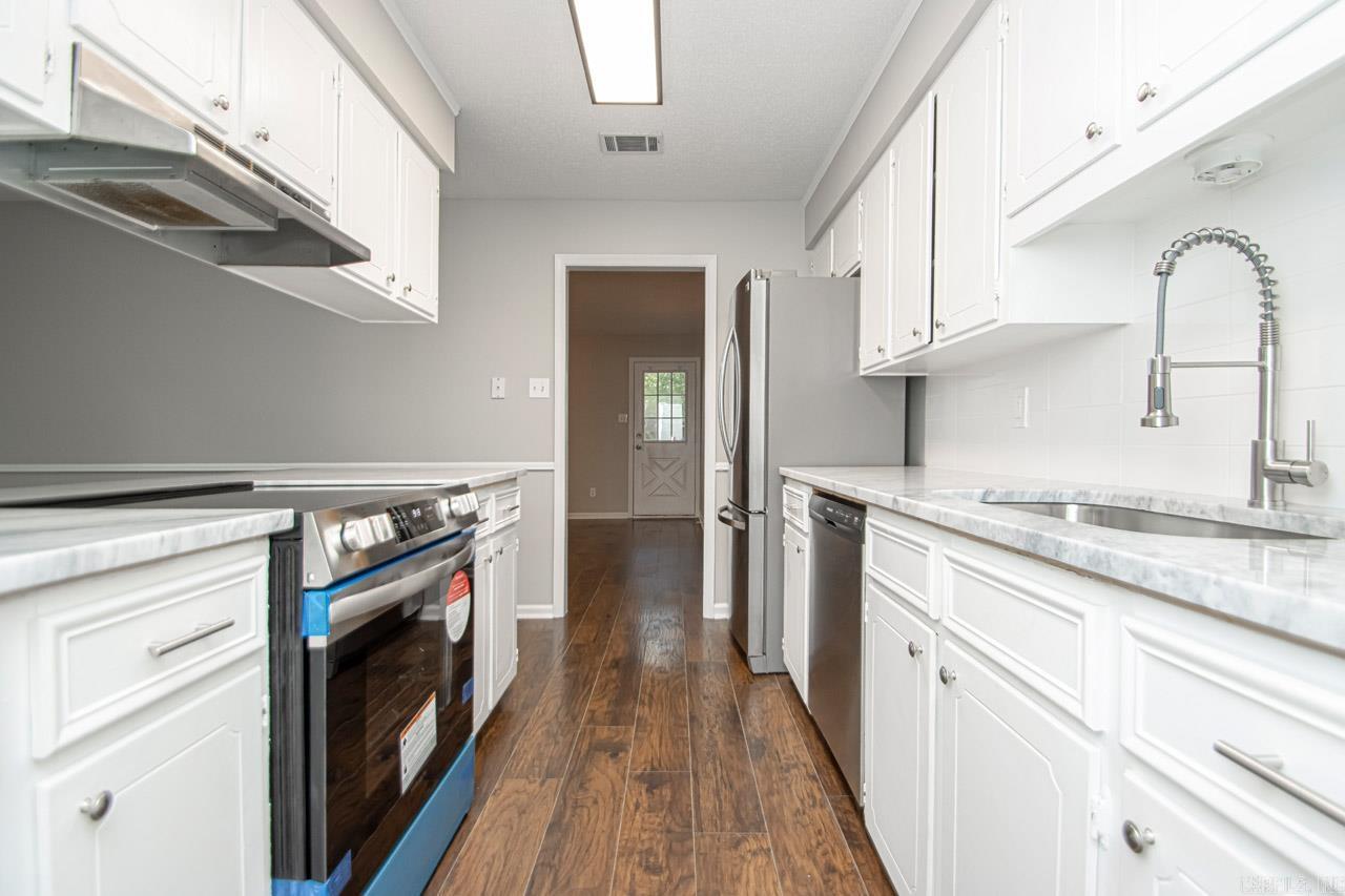 CEDAR RIDGE - Residential