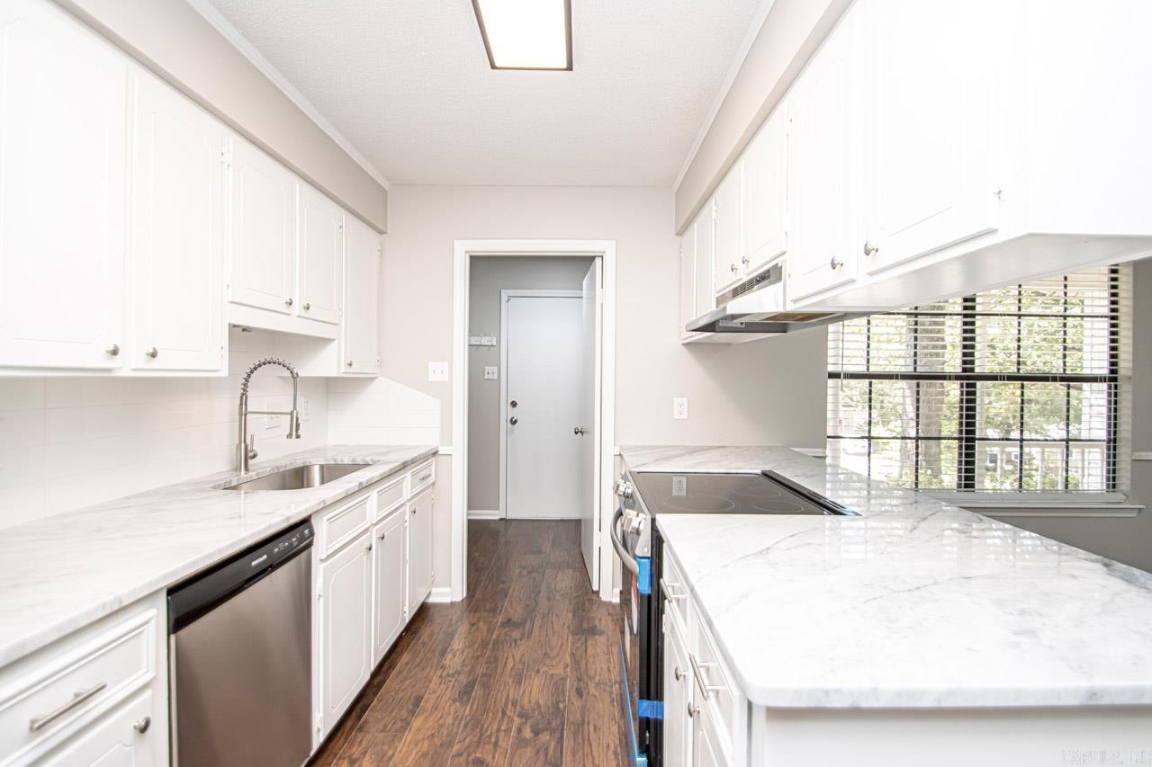 CEDAR RIDGE - Residential