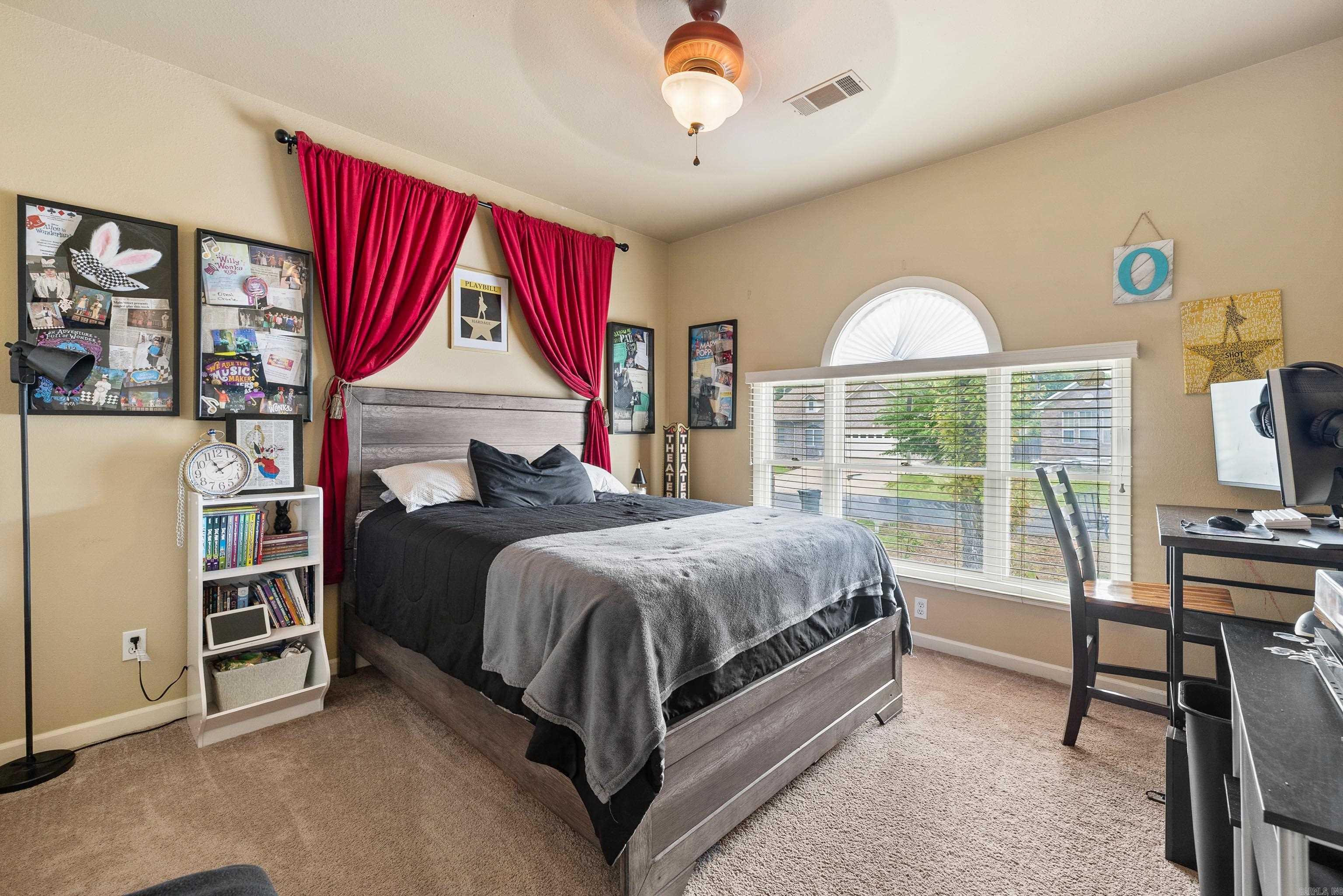 THORNTON FERRY ESTATES - Residential