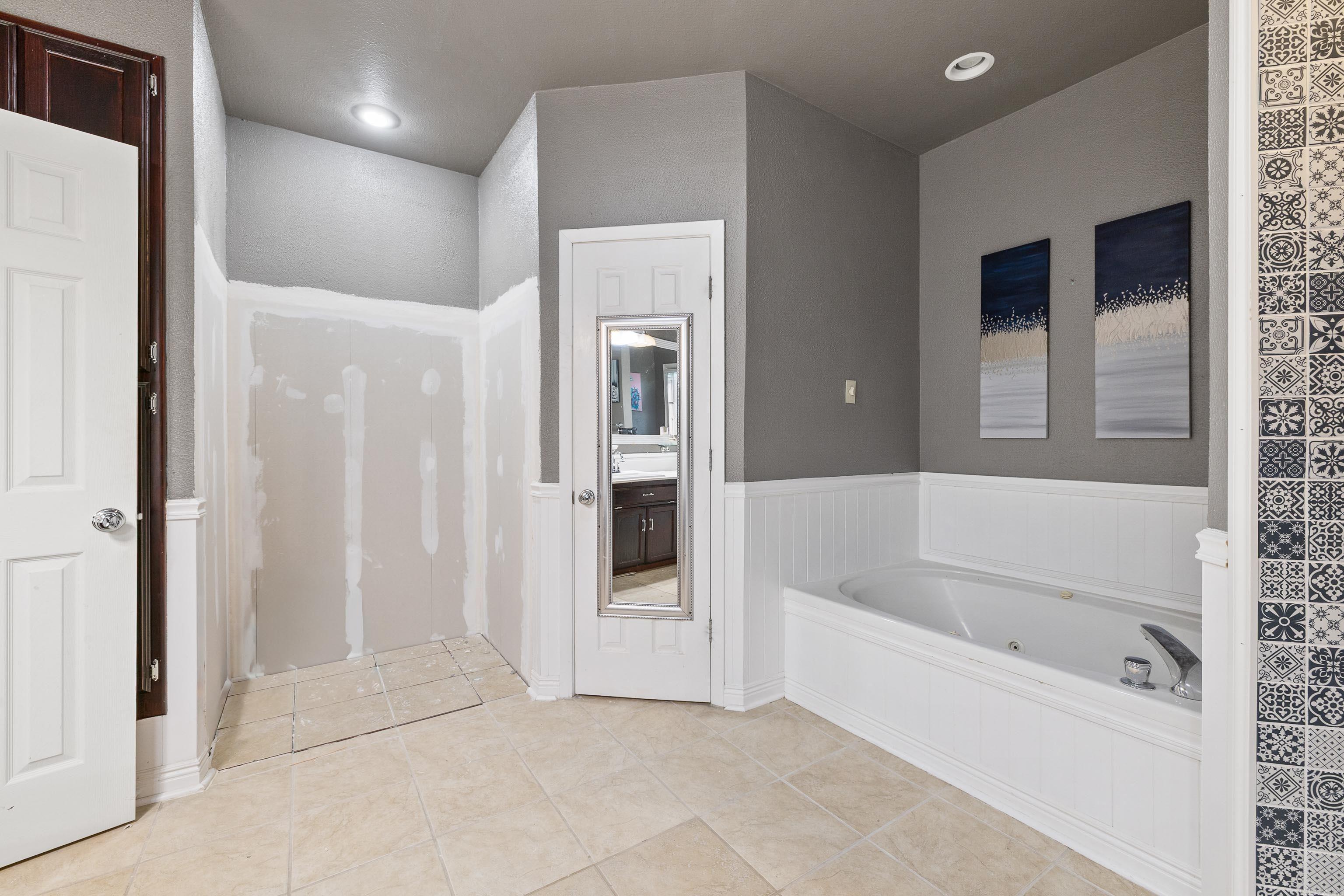 THORNTON FERRY ESTATES - Residential