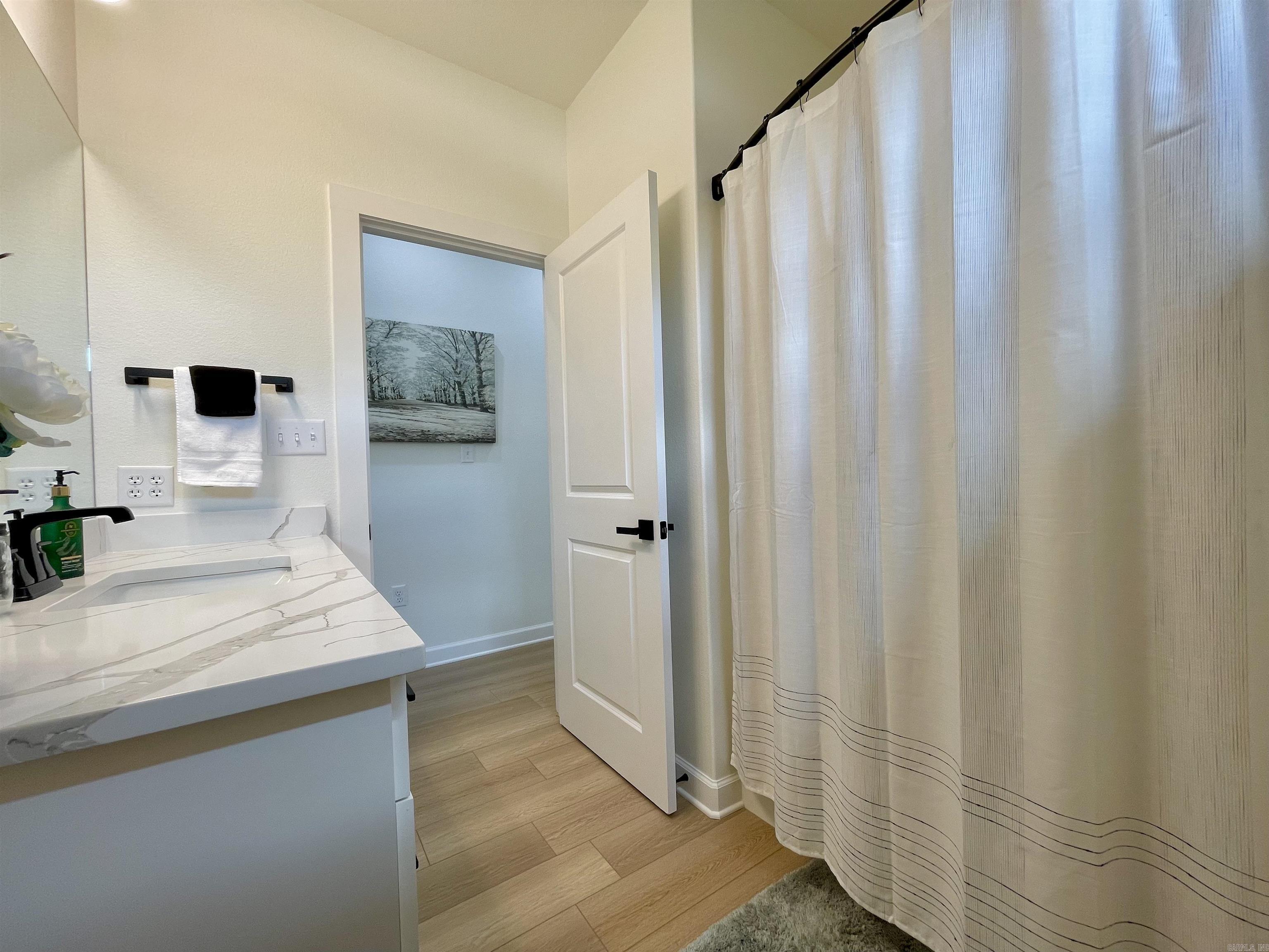 JACOB CREEK - Residential