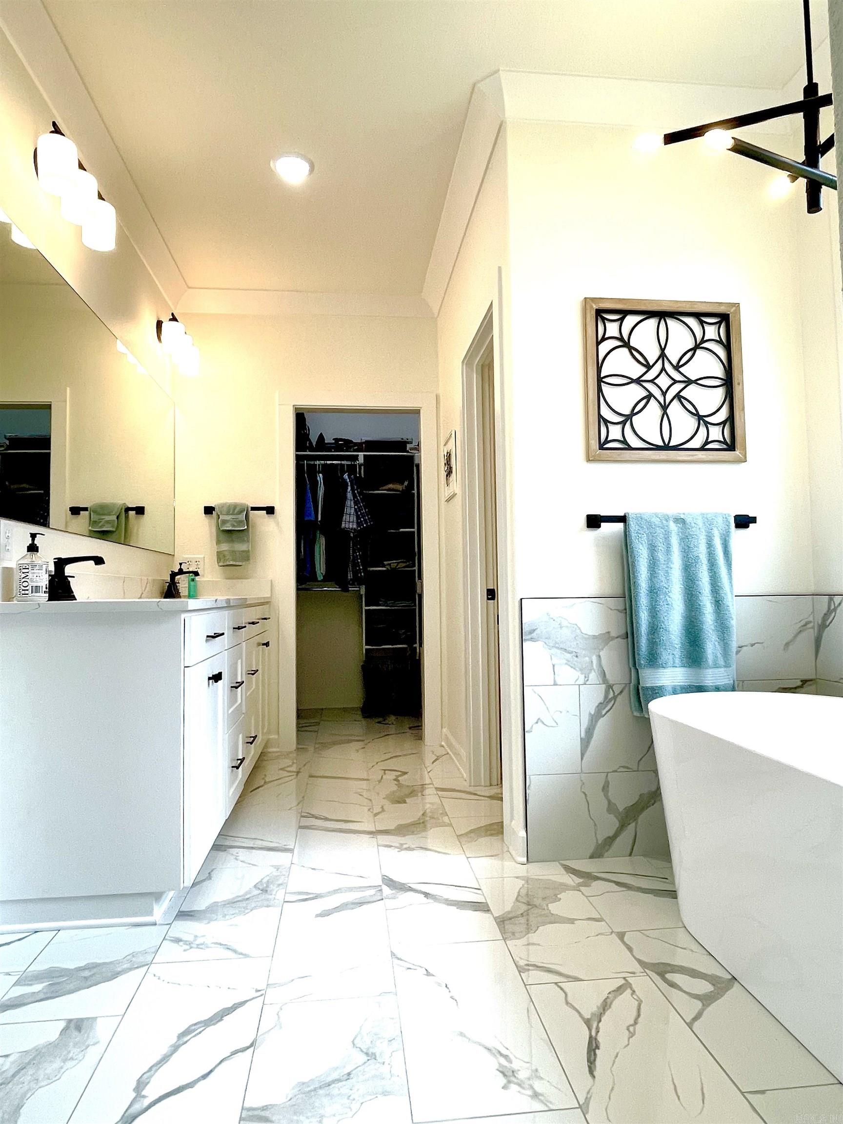 JACOB CREEK - Residential