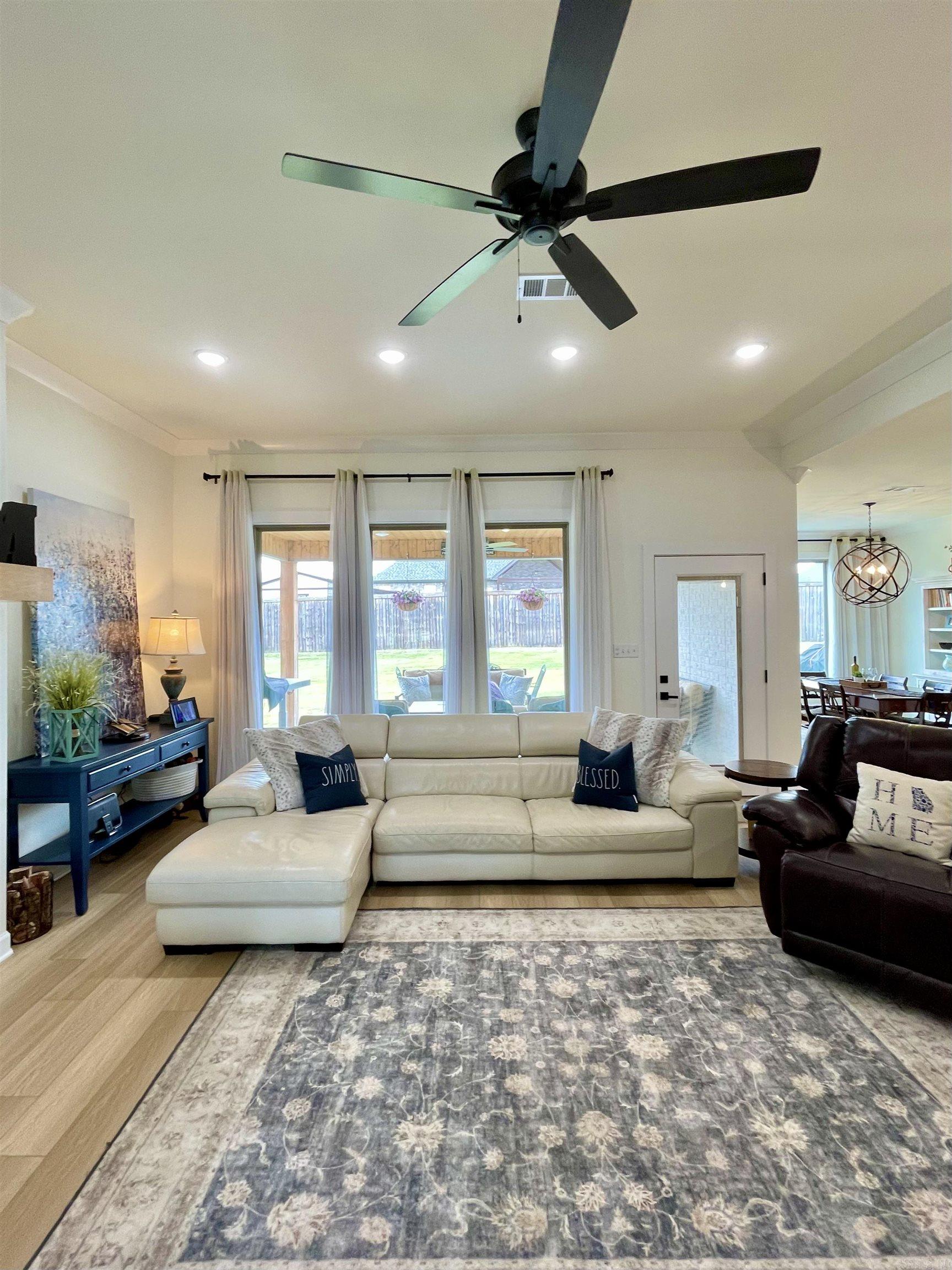 JACOB CREEK - Residential