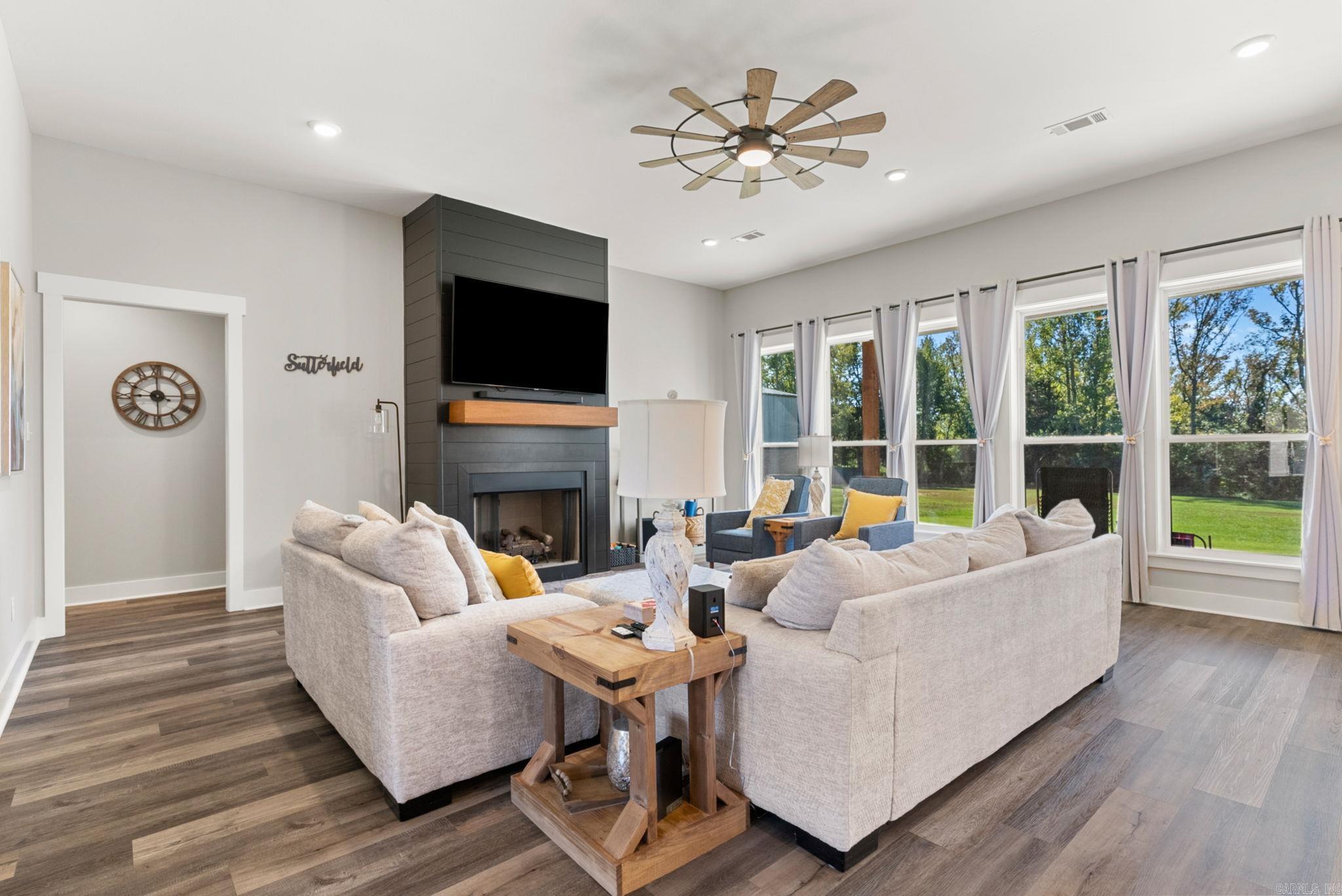 THE ACRES AT ARROWHEAD - Residential