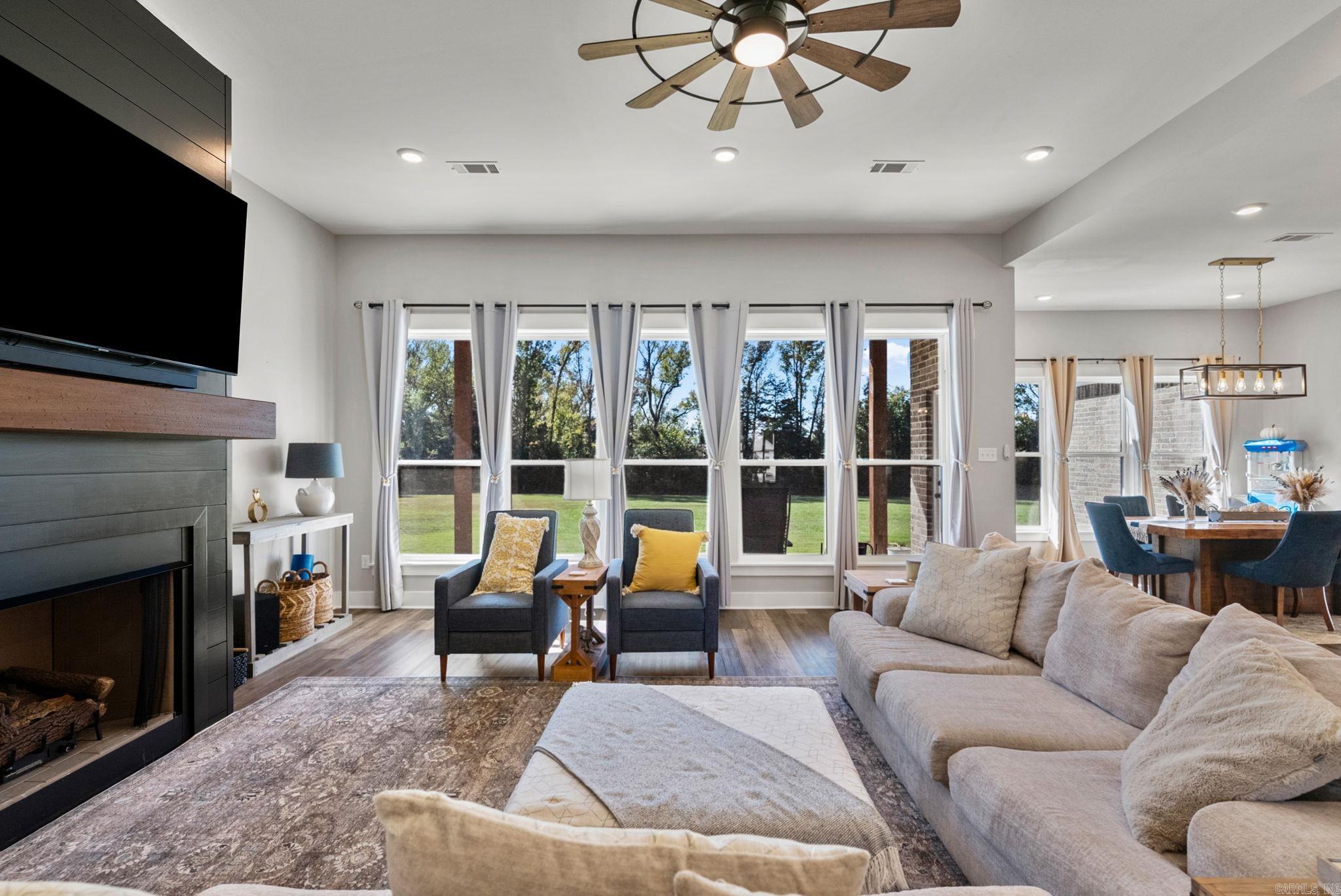 THE ACRES AT ARROWHEAD - Residential