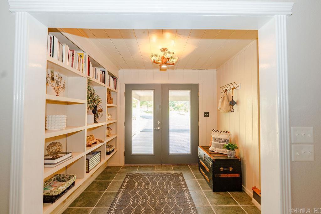 Lake Ridge Estates - Residential