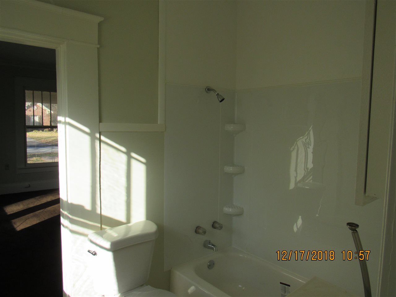 Davis & Garvin - Residential Lease